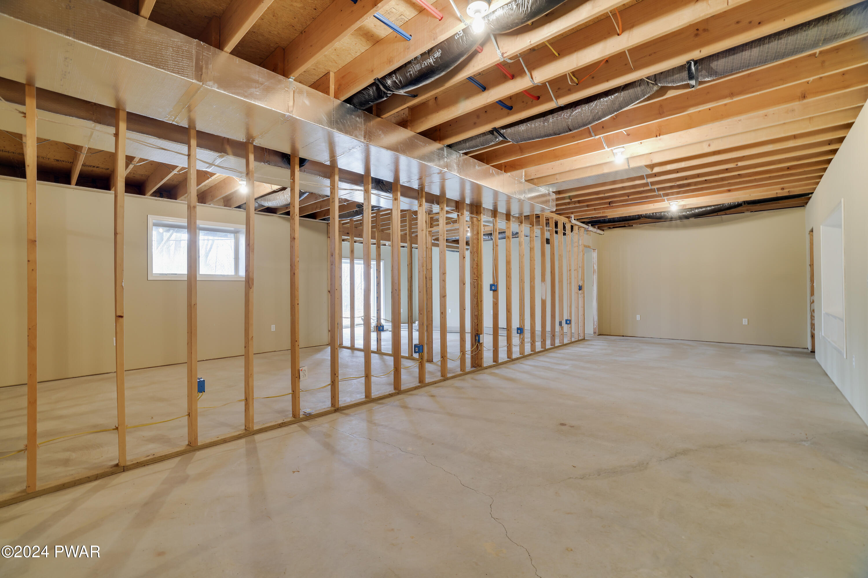 Hawley, Pennsylvania 18428, United States, 3 Bedrooms Bedrooms, ,2 BathroomsBathrooms,Residential,Pending,61617