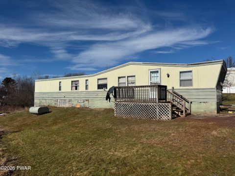 Mobile Home For Sale - 149 Orchard Heights<br/> Beach Lake, PA 18405