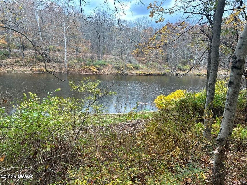 Photo of 2223 Circle Drive, Hawley, PA 18428 (MLS # PW260752)