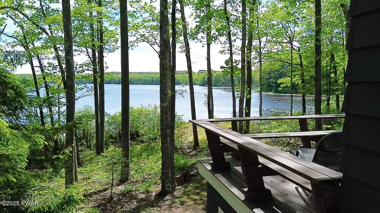 Hawley, Pennsylvania 18428, United States, 4 Bedrooms Bedrooms, ,2 BathroomsBathrooms,Residential,Active,122972