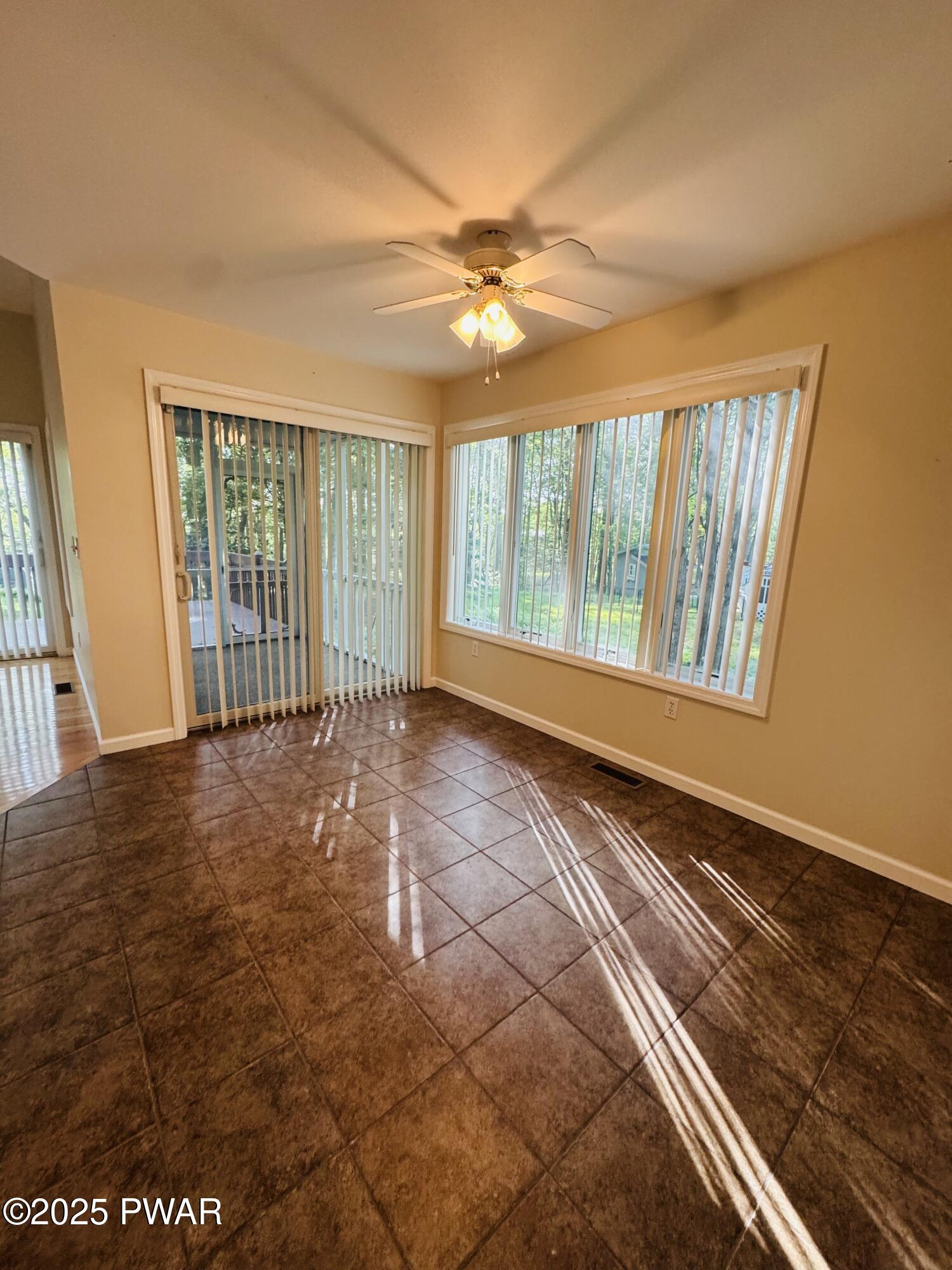 Lords Valley, Pennsylvania 18428, United States, 3 Bedrooms Bedrooms, ,2 BathroomsBathrooms,Residential,Active,164461