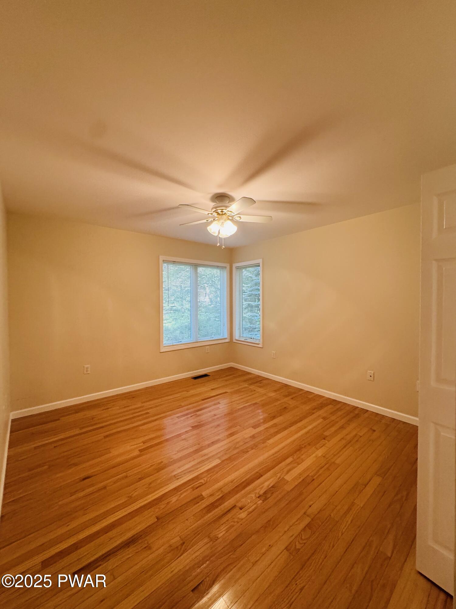 Lords Valley, Pennsylvania 18428, United States, 3 Bedrooms Bedrooms, ,2 BathroomsBathrooms,Residential,Active,164461