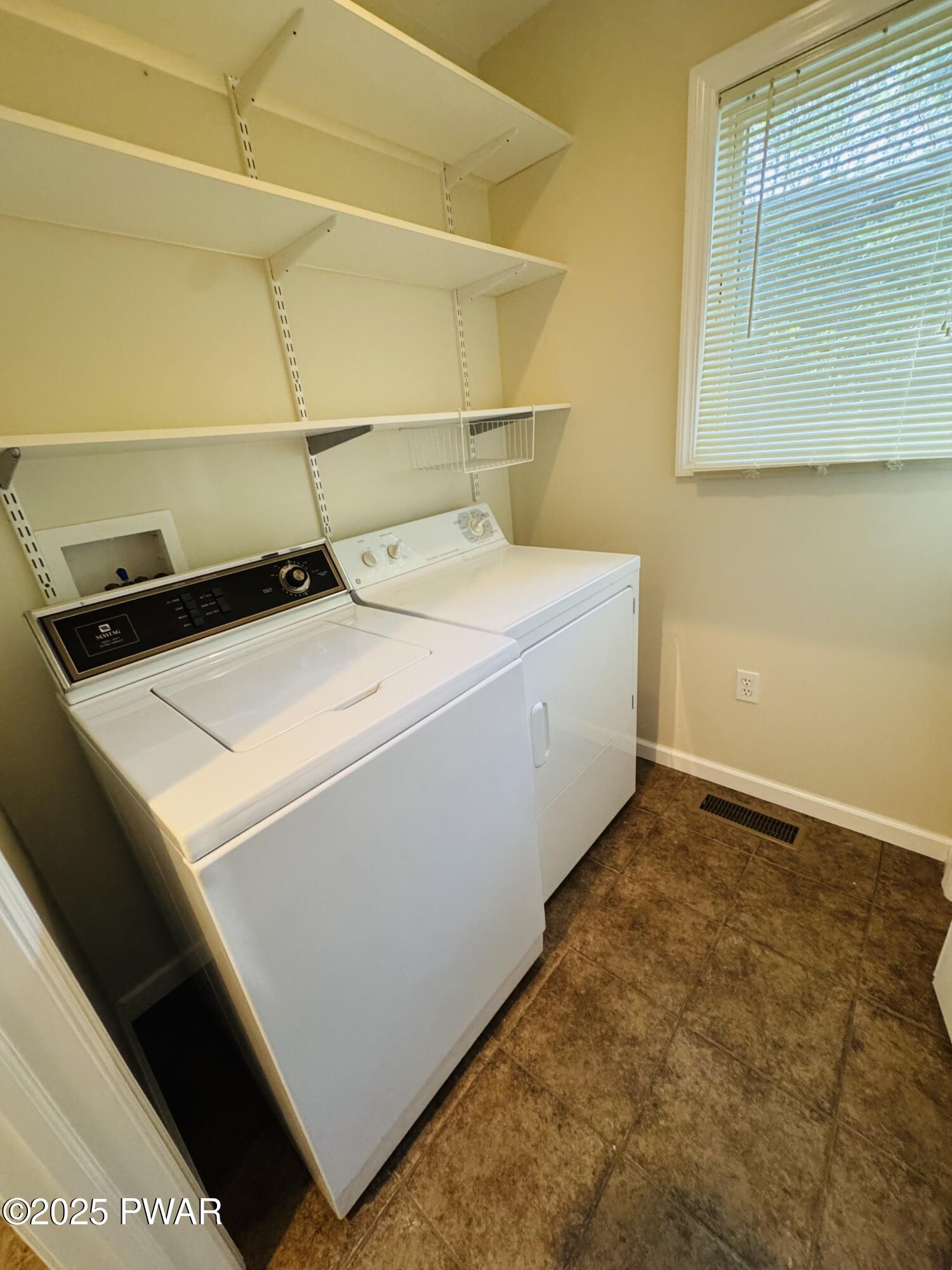 Lords Valley, Pennsylvania 18428, United States, 3 Bedrooms Bedrooms, ,2 BathroomsBathrooms,Residential,Active,164461