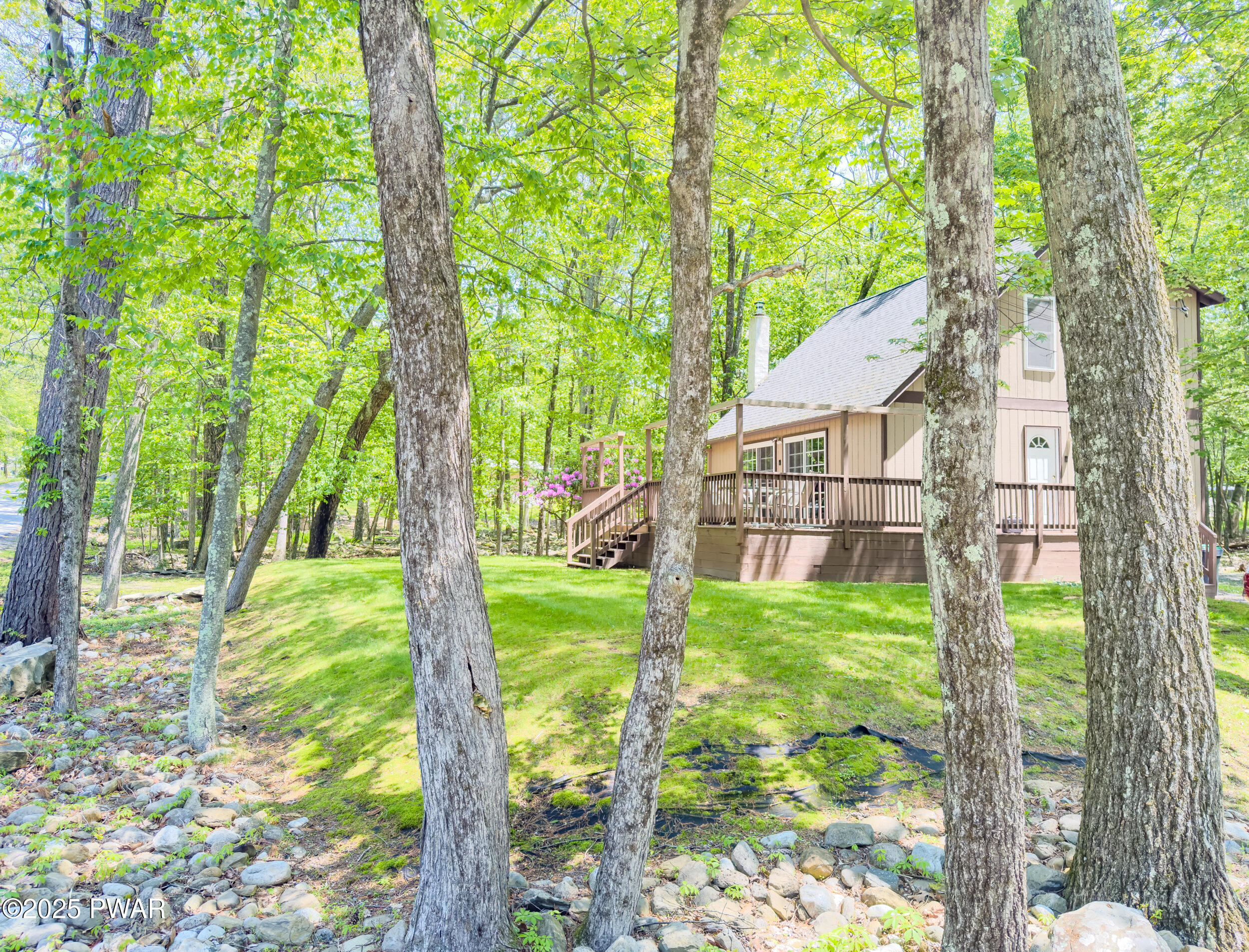 100 Cleveland Court Ct, Milford, Pennsylvania image 2