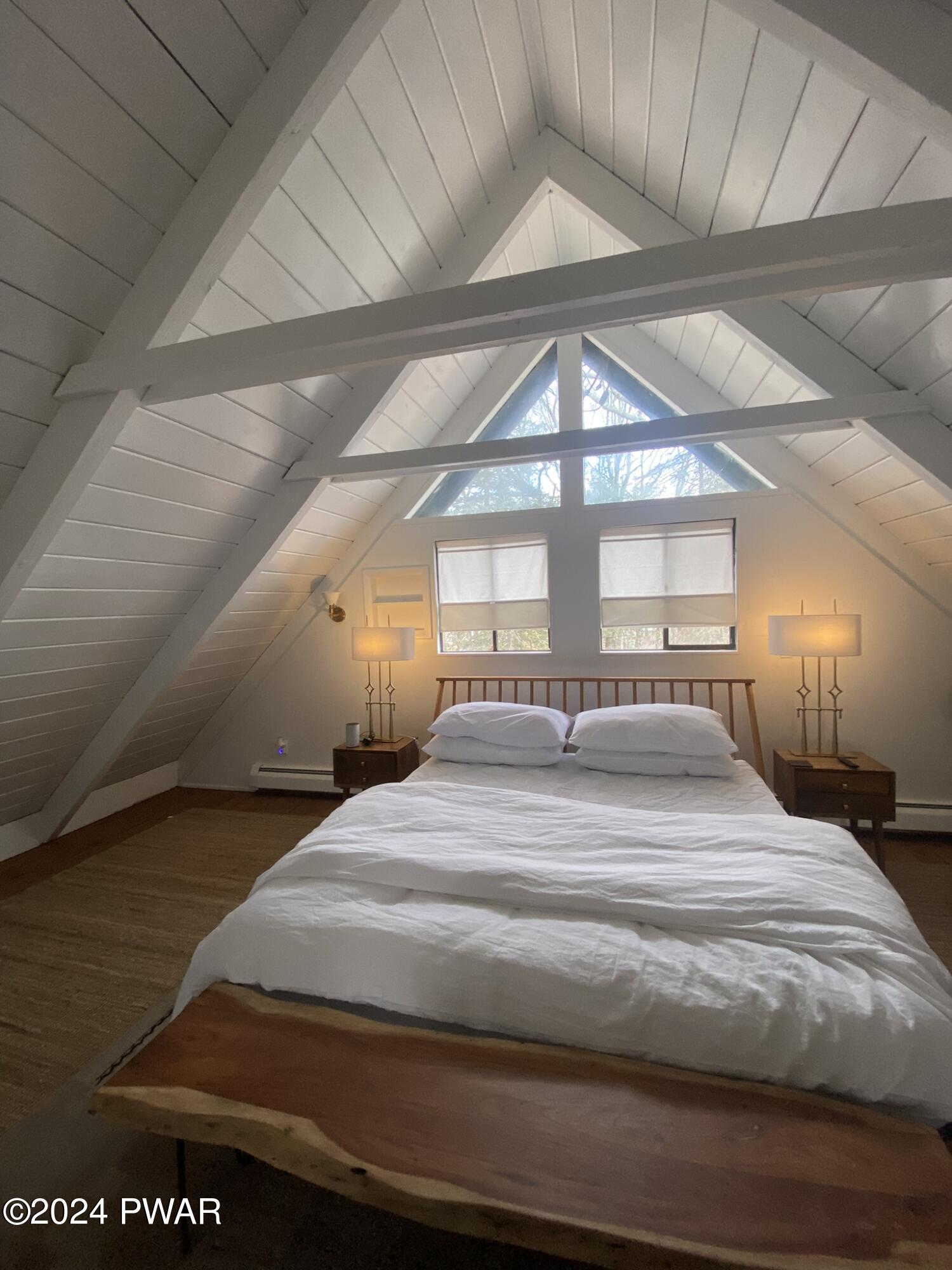 Hawley, Pennsylvania 18428, United States, 3 Bedrooms Bedrooms, ,2 BathroomsBathrooms,Residential,Active,67315