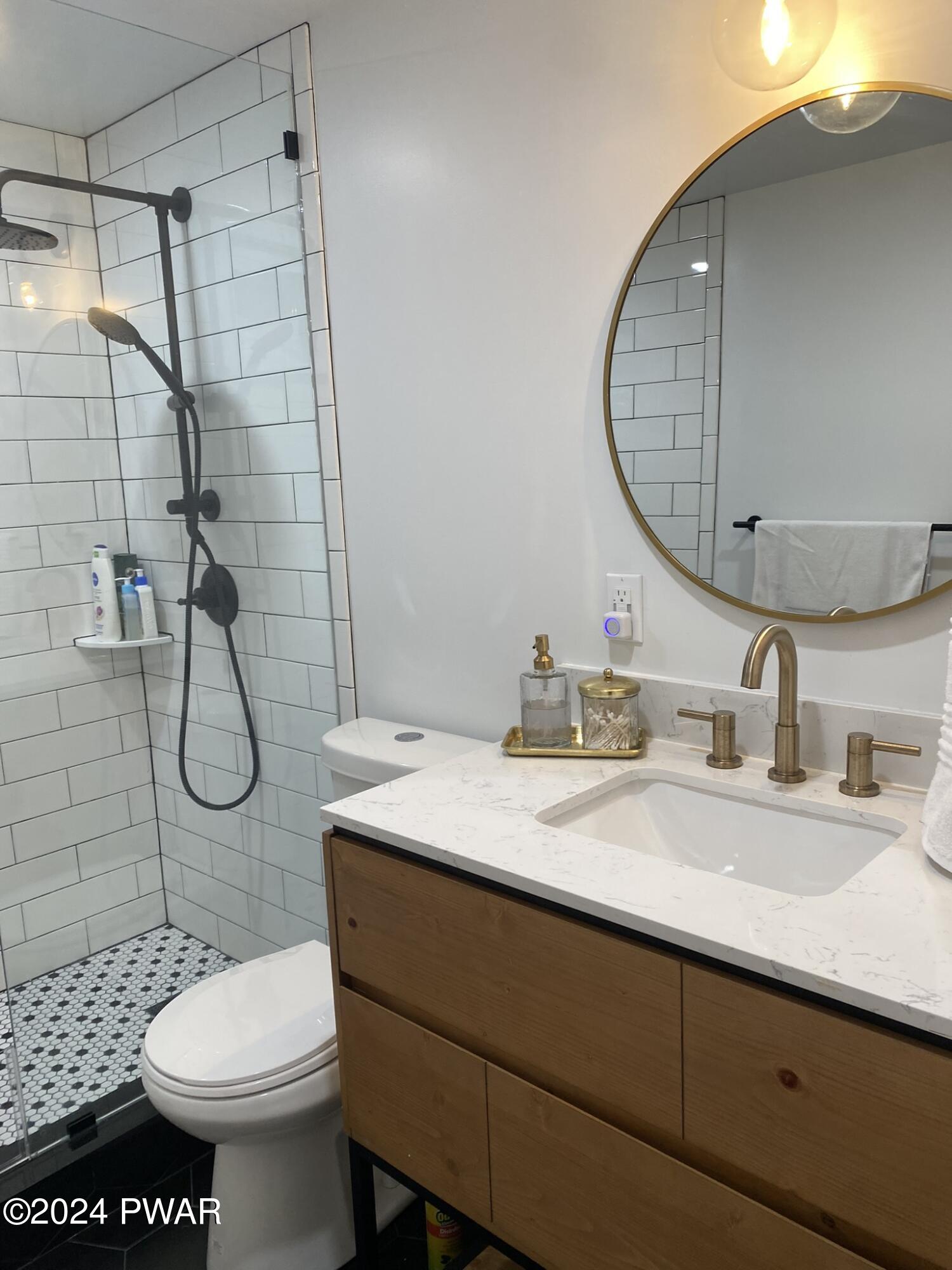 Hawley, Pennsylvania 18428, United States, 3 Bedrooms Bedrooms, ,2 BathroomsBathrooms,Residential,Active,67315