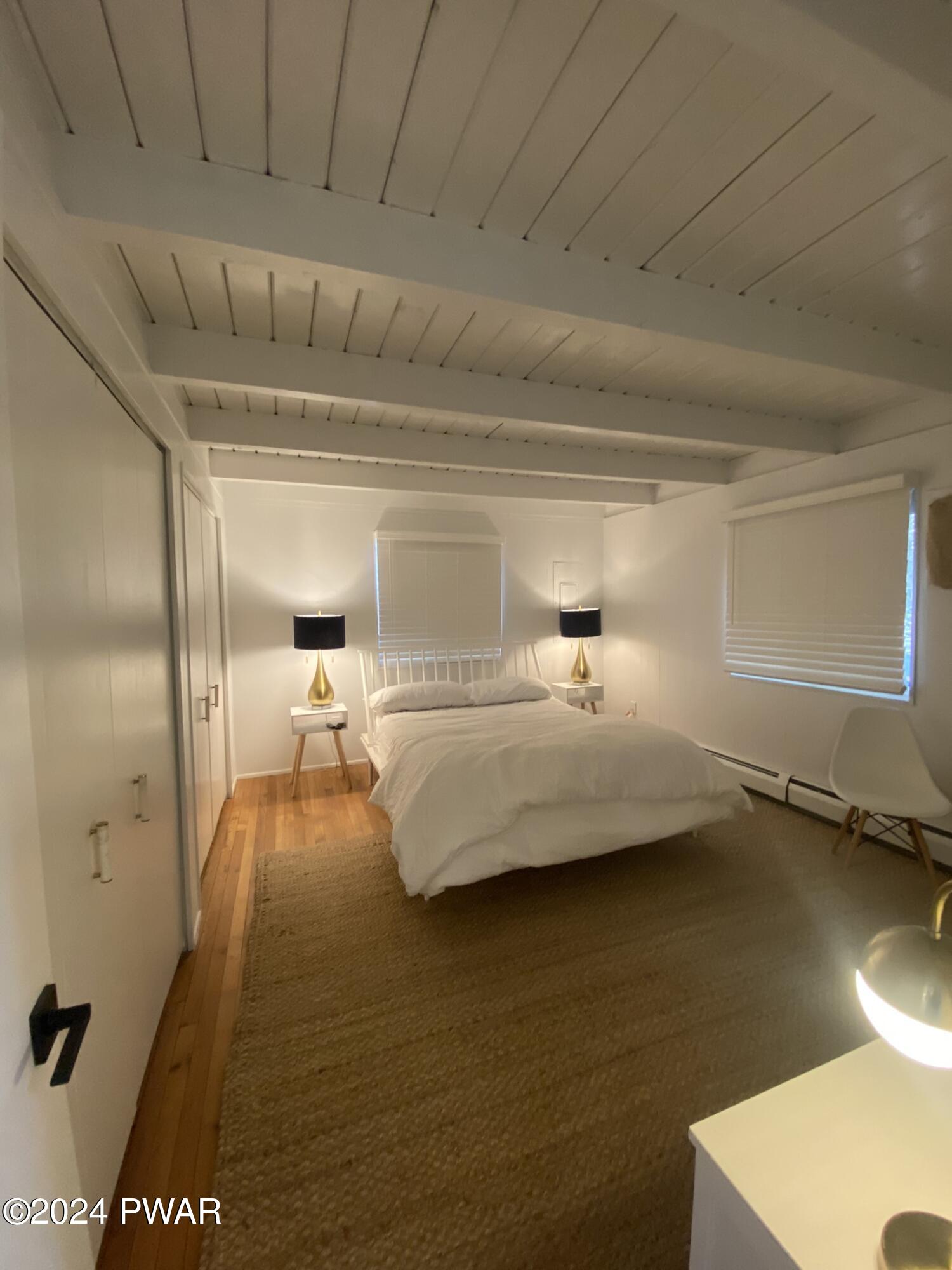 Hawley, Pennsylvania 18428, United States, 3 Bedrooms Bedrooms, ,2 BathroomsBathrooms,Residential,Active,67315