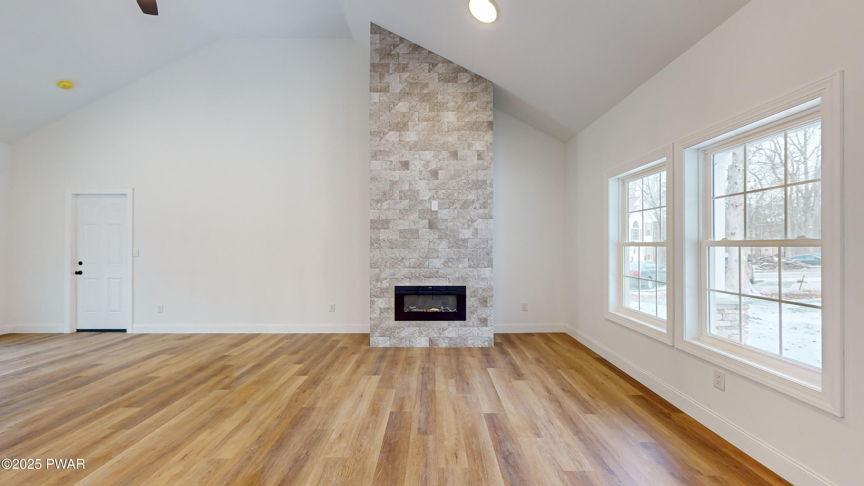 209 Bindale Road, Tamiment, Pennsylvania image 4