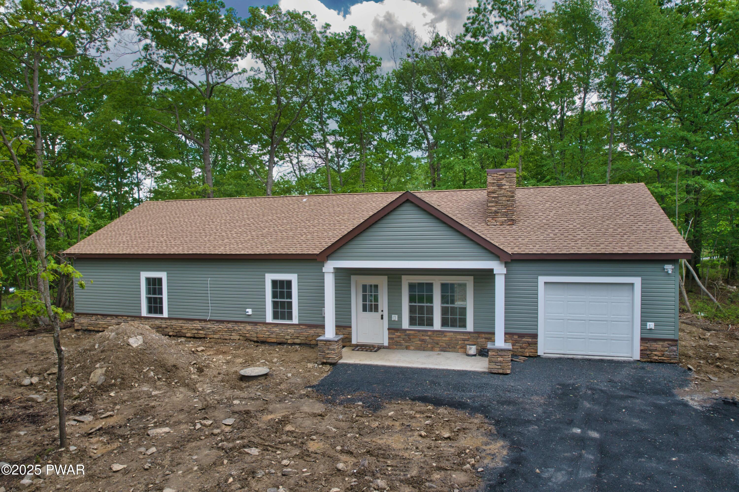 209 Bindale Road, Tamiment, Pennsylvania image 1