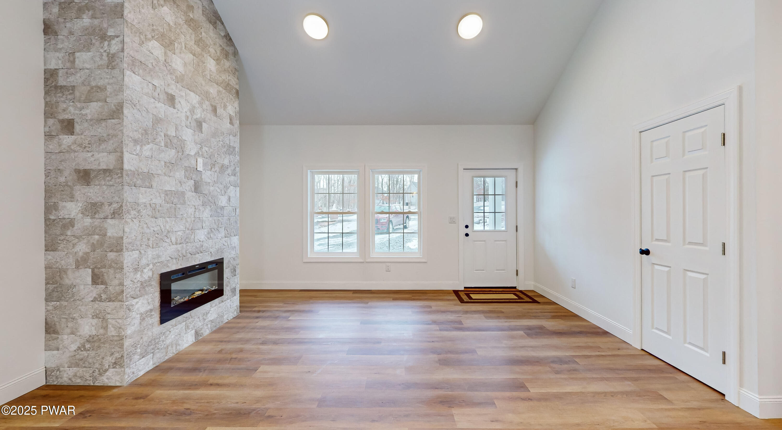 209 Bindale Road, Tamiment, Pennsylvania image 5