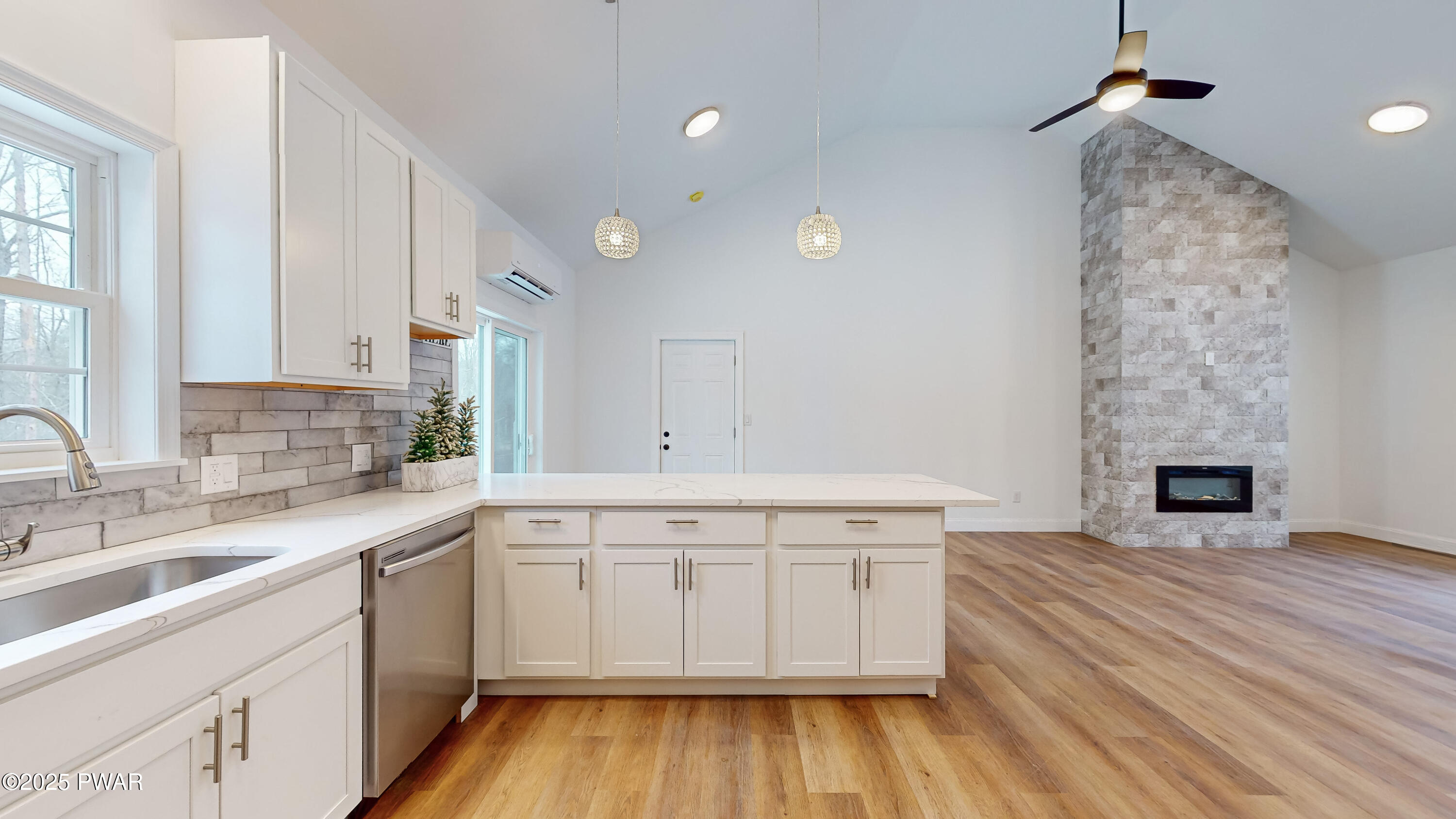 209 Bindale Road, Tamiment, Pennsylvania image 11