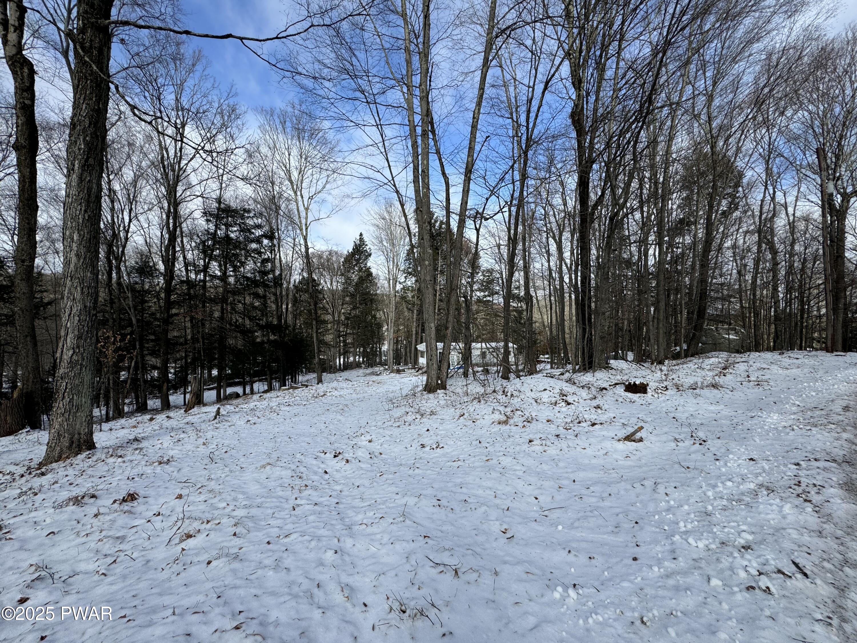 101 Rainbow Trout Terrace, Greentown, Pennsylvania image 7