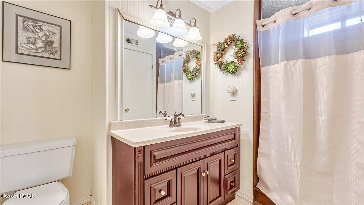 141 Cove Point Circle, Lakeville, Pennsylvania image 42