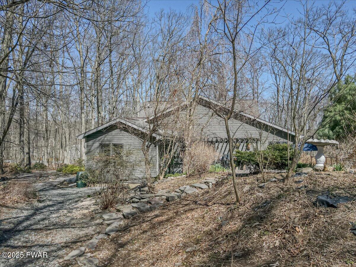 141 Cove Point Circle, Lakeville, Pennsylvania image 49