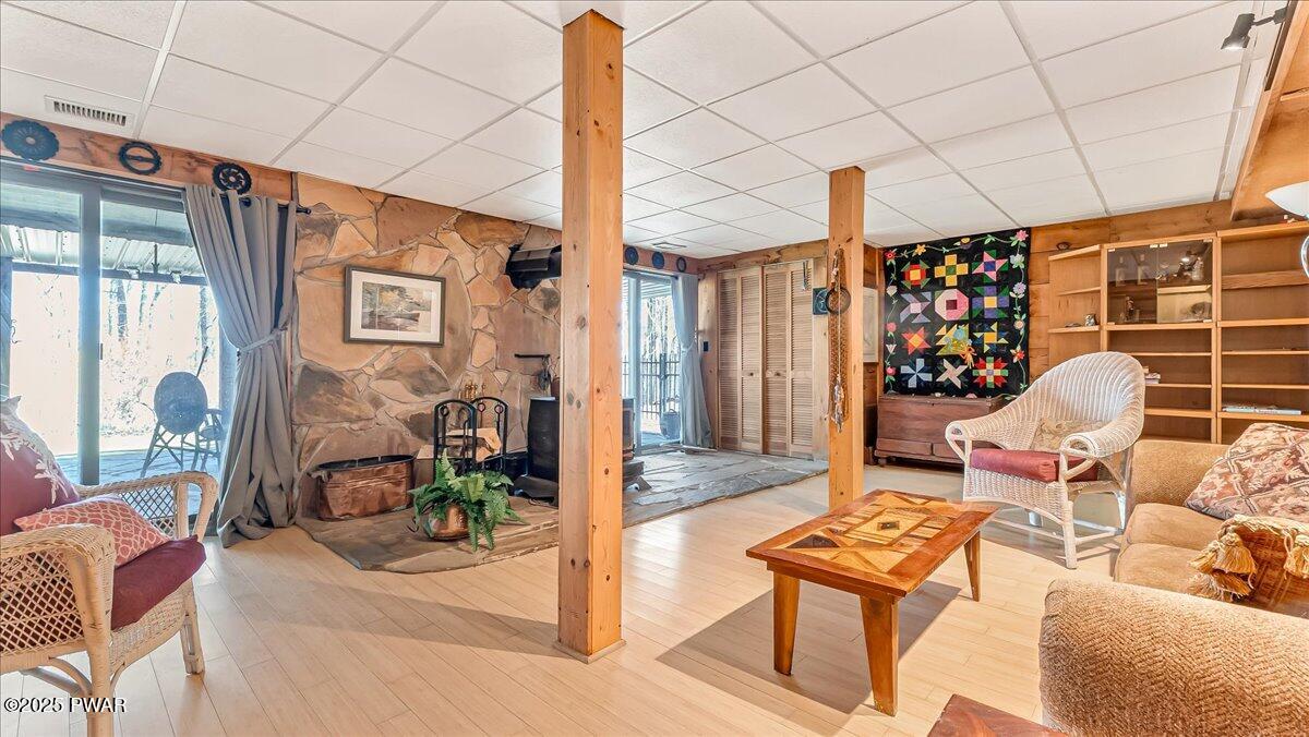 141 Cove Point Circle, Lakeville, Pennsylvania image 43