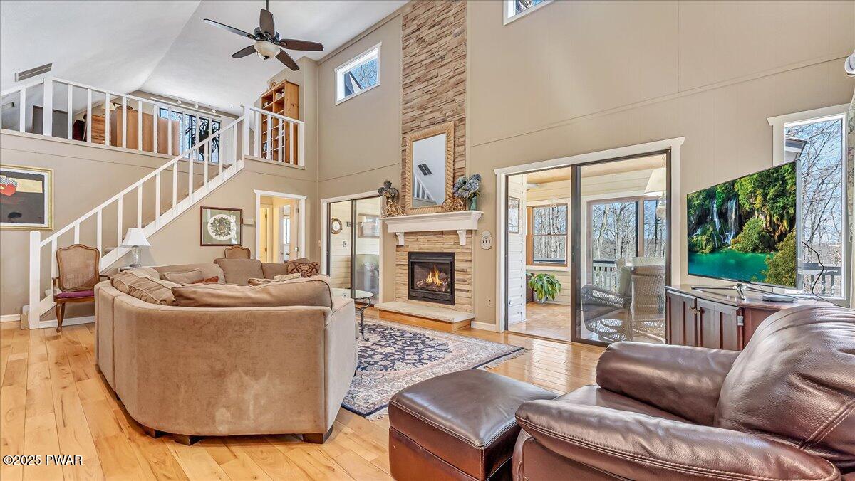 141 Cove Point Circle, Lakeville, Pennsylvania image 13