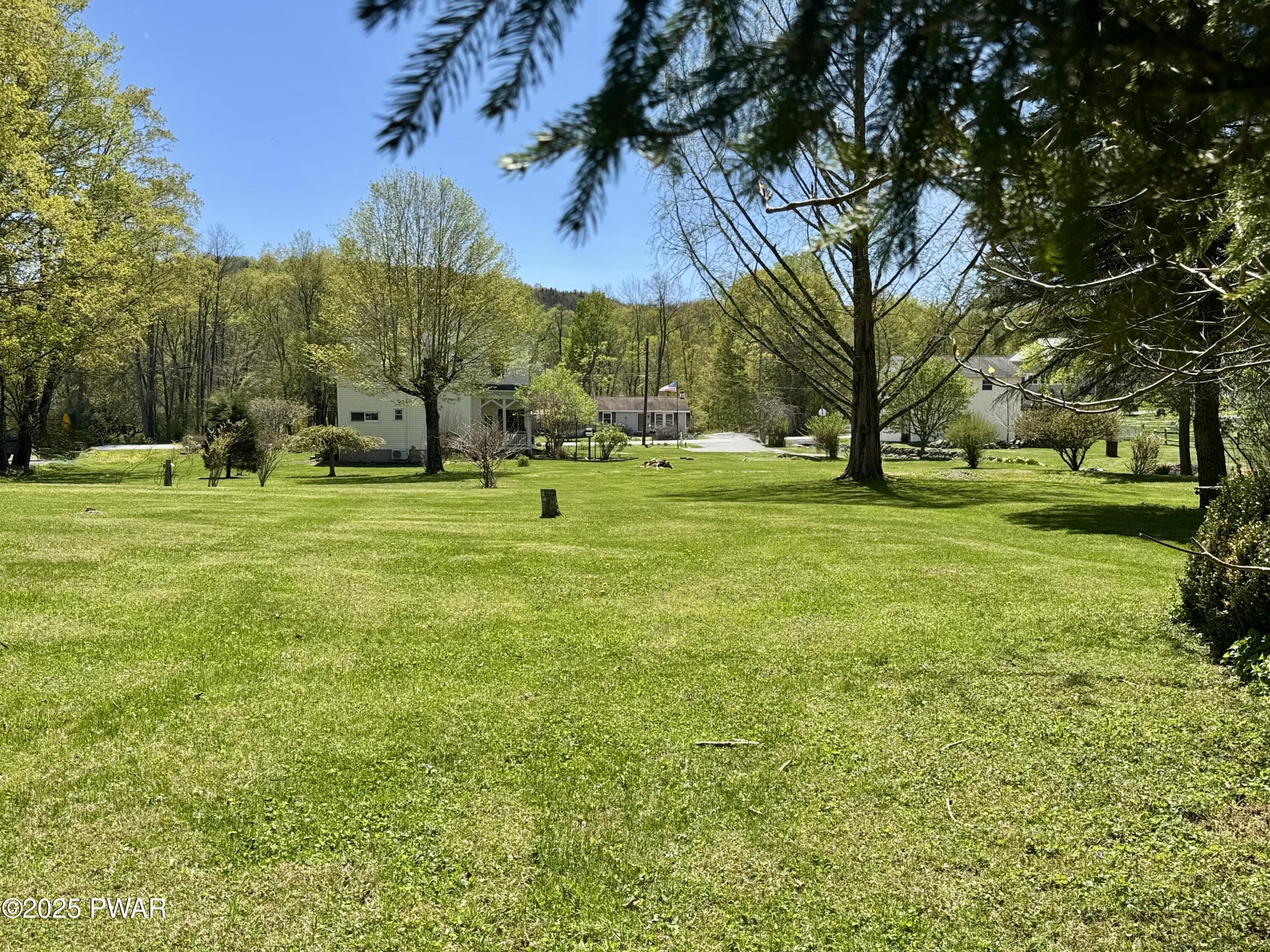 962 Creek Drive, Prompton, Pennsylvania image 6