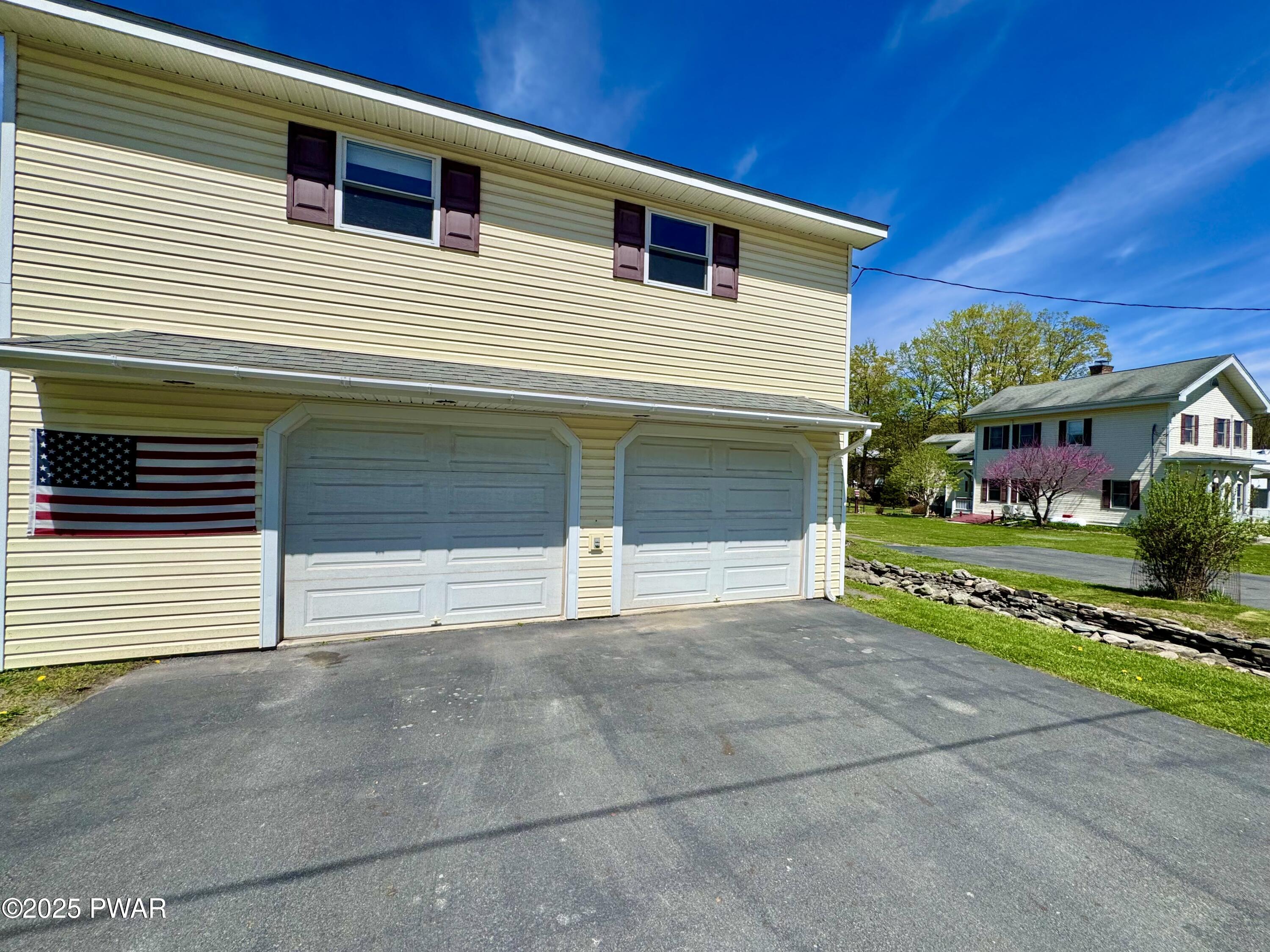 962 Creek Drive, Prompton, Pennsylvania image 8