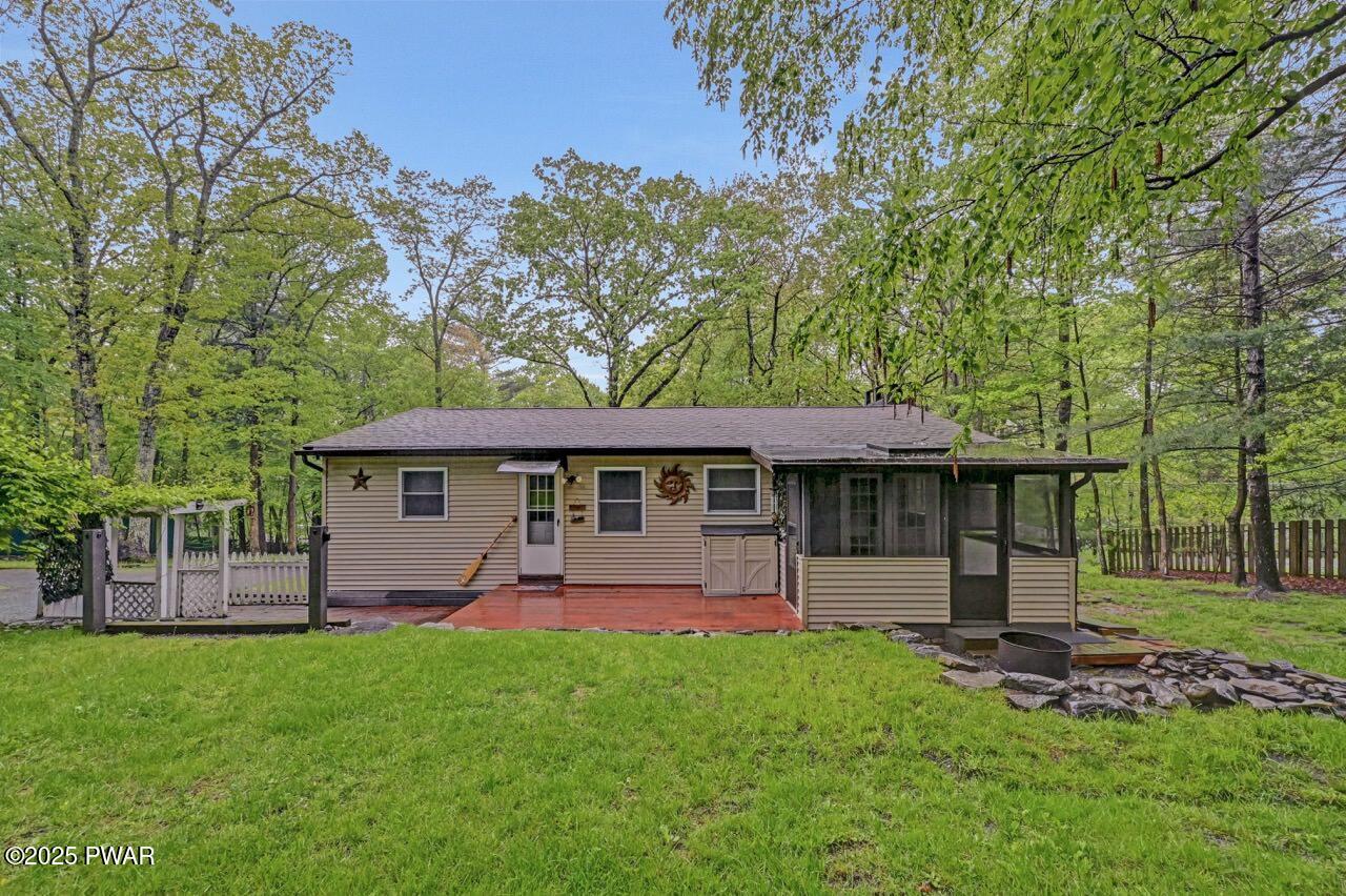 120 Outer Drive, Dingmans Ferry, Pennsylvania image 3