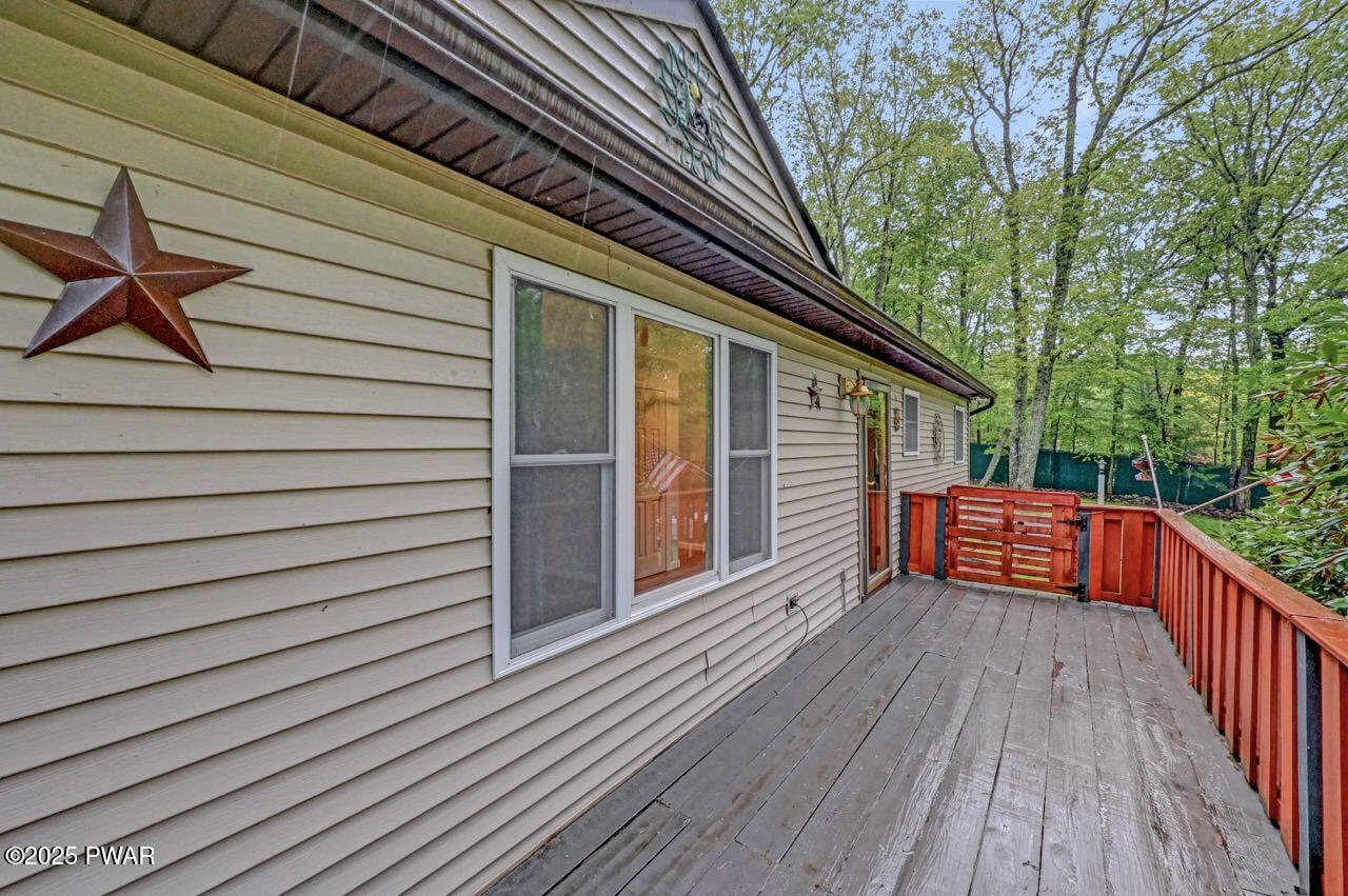 120 Outer Drive, Dingmans Ferry, Pennsylvania image 5