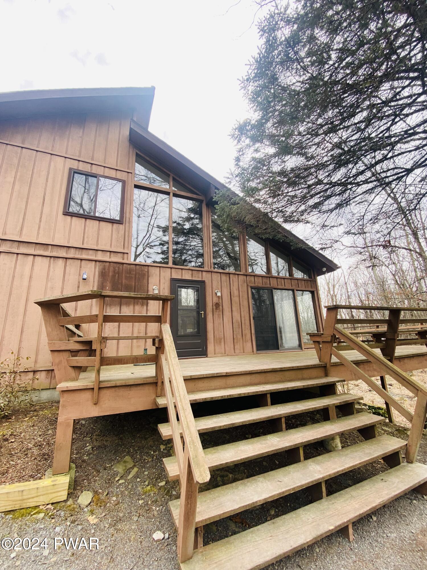 Lords Valley, Pennsylvania 18428, United States, 3 Bedrooms Bedrooms, ,2 BathroomsBathrooms,Residential,Pending,62227