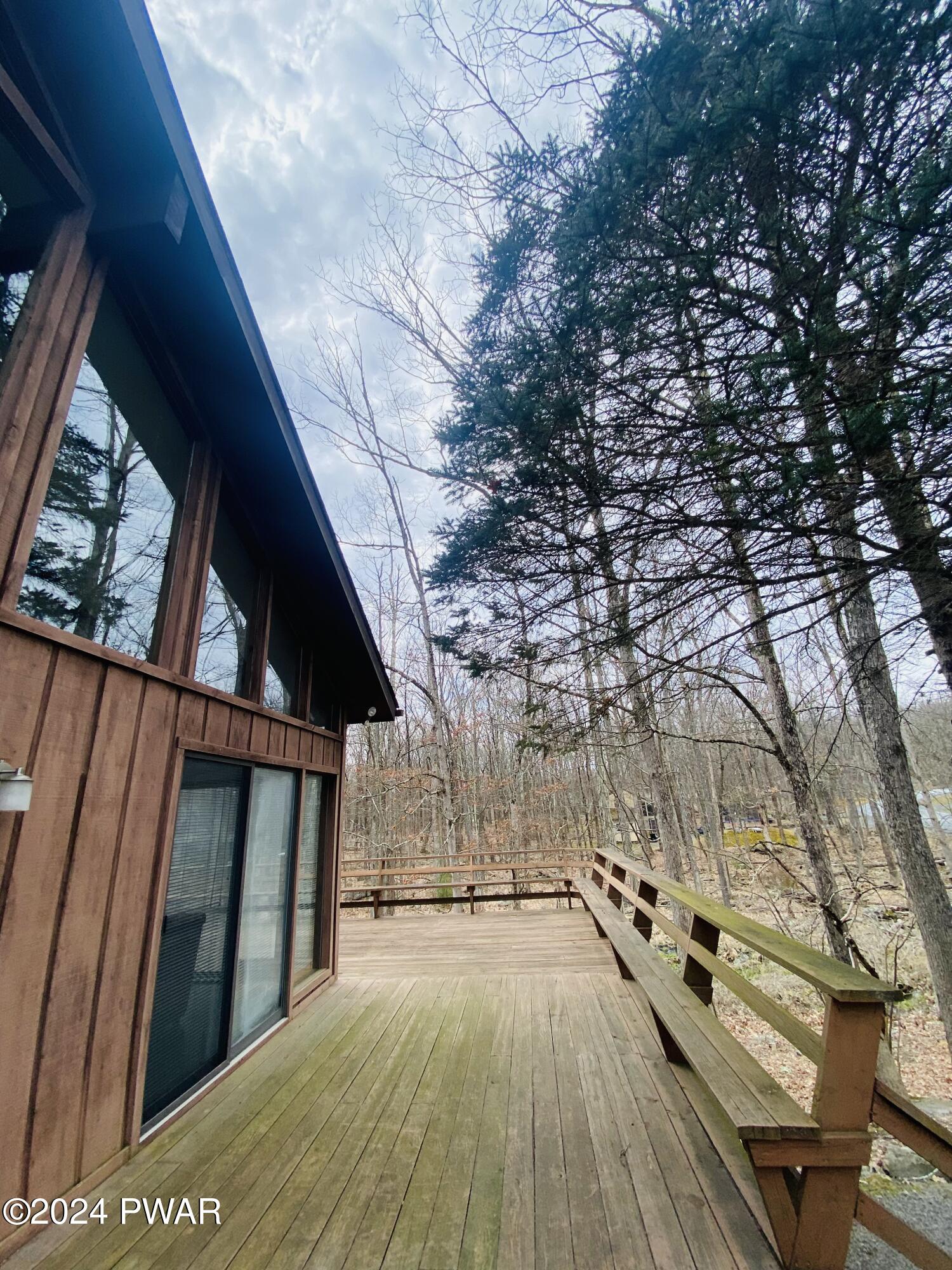 Lords Valley, Pennsylvania 18428, United States, 3 Bedrooms Bedrooms, ,2 BathroomsBathrooms,Residential,Pending,62227