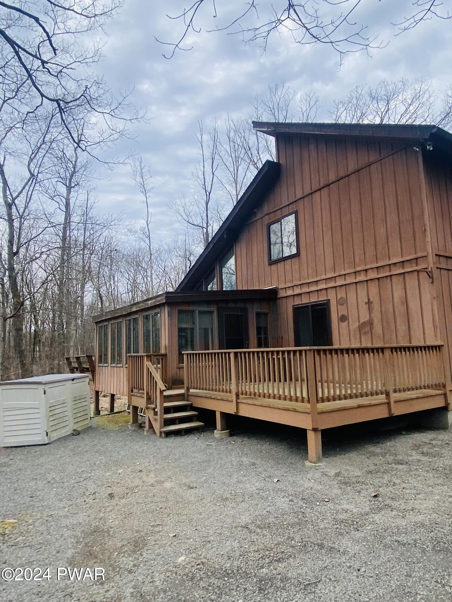 Lords Valley, Pennsylvania 18428, United States, 3 Bedrooms Bedrooms, ,2 BathroomsBathrooms,Residential,Pending,62227