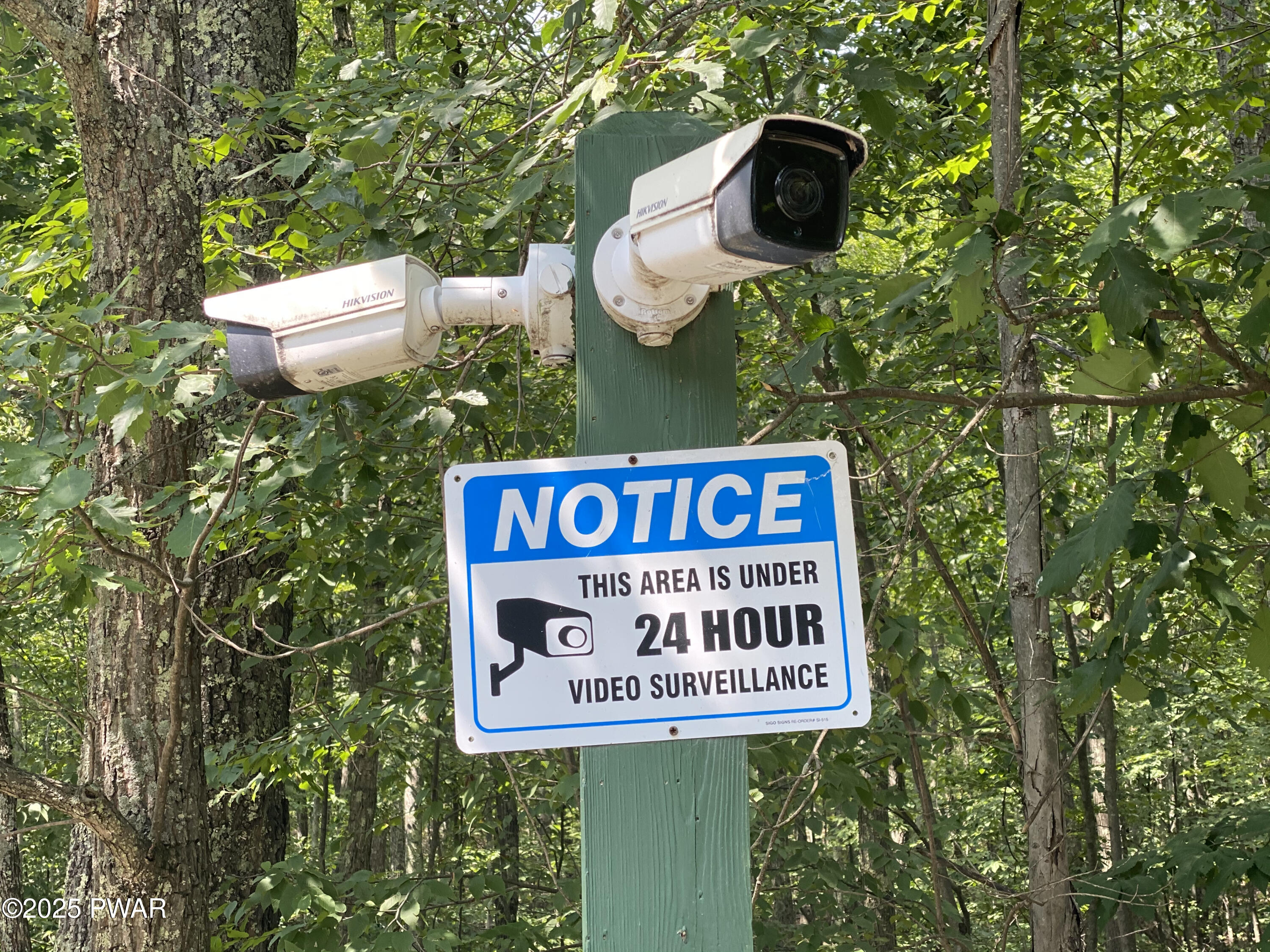 Hawley, Pennsylvania 18428, United States, 5 Bedrooms Bedrooms, ,6 BathroomsBathrooms,Residential,Active,97853