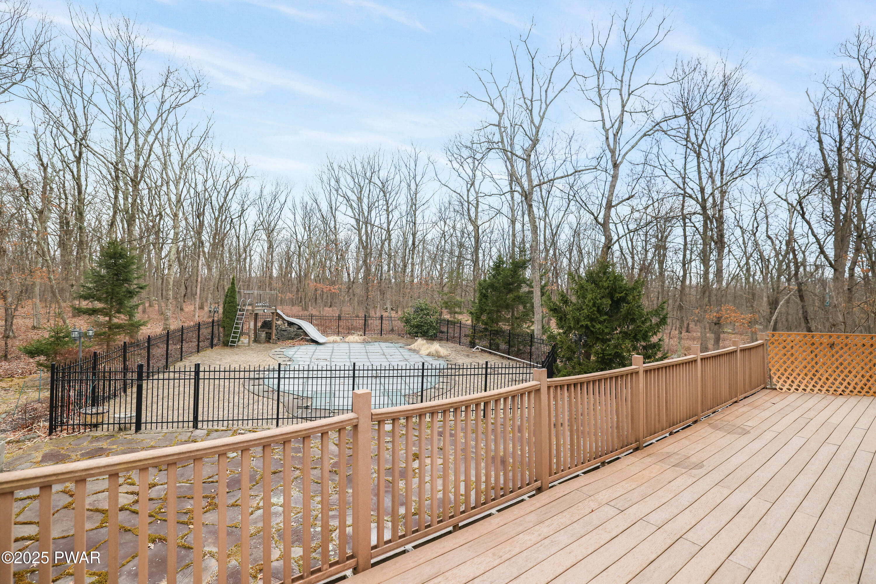 Hawley, Pennsylvania 18428, United States, 5 Bedrooms Bedrooms, ,6 BathroomsBathrooms,Residential,Active,97853