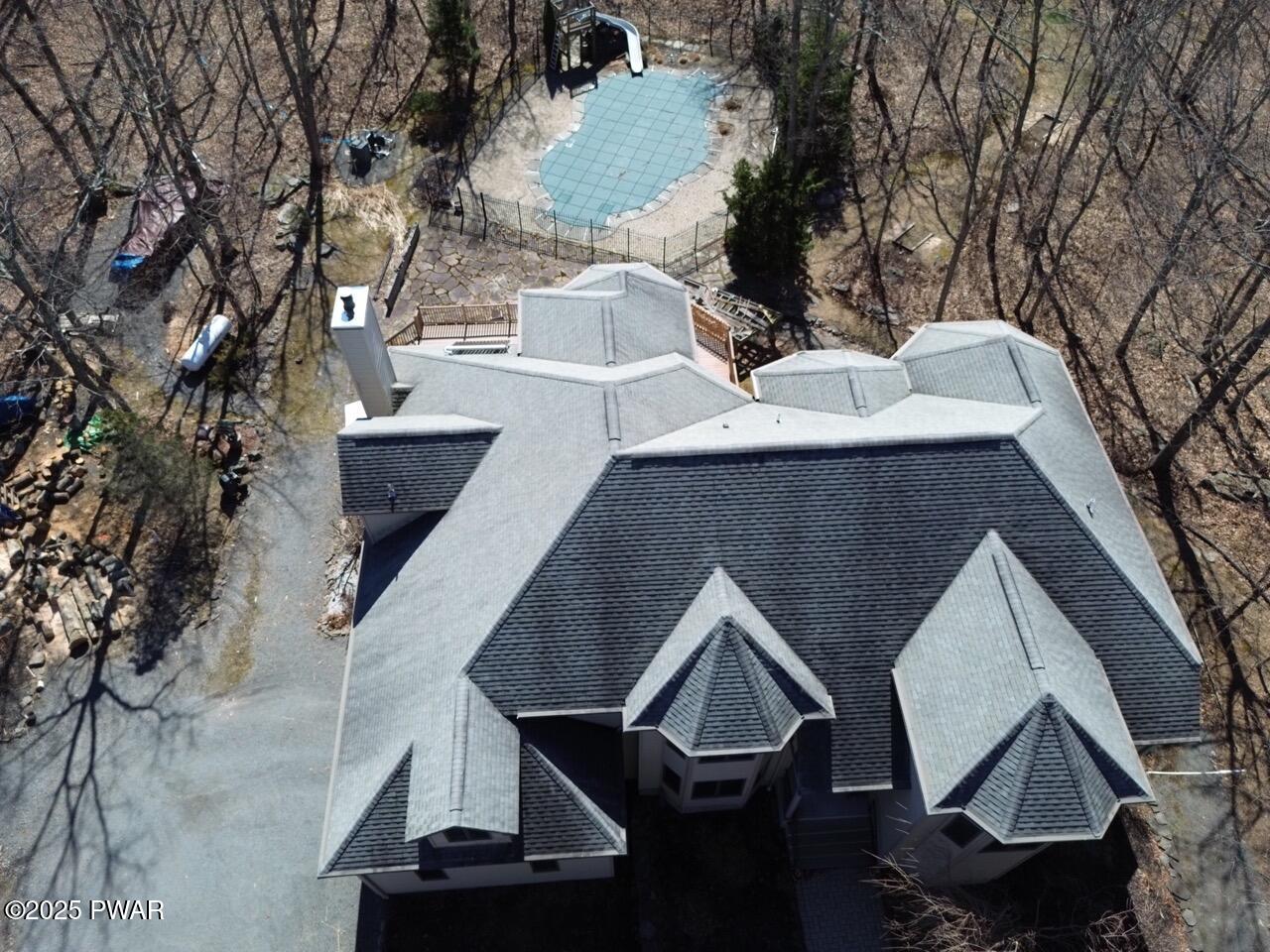 Hawley, Pennsylvania 18428, United States, 5 Bedrooms Bedrooms, ,6 BathroomsBathrooms,Residential,Active,97853