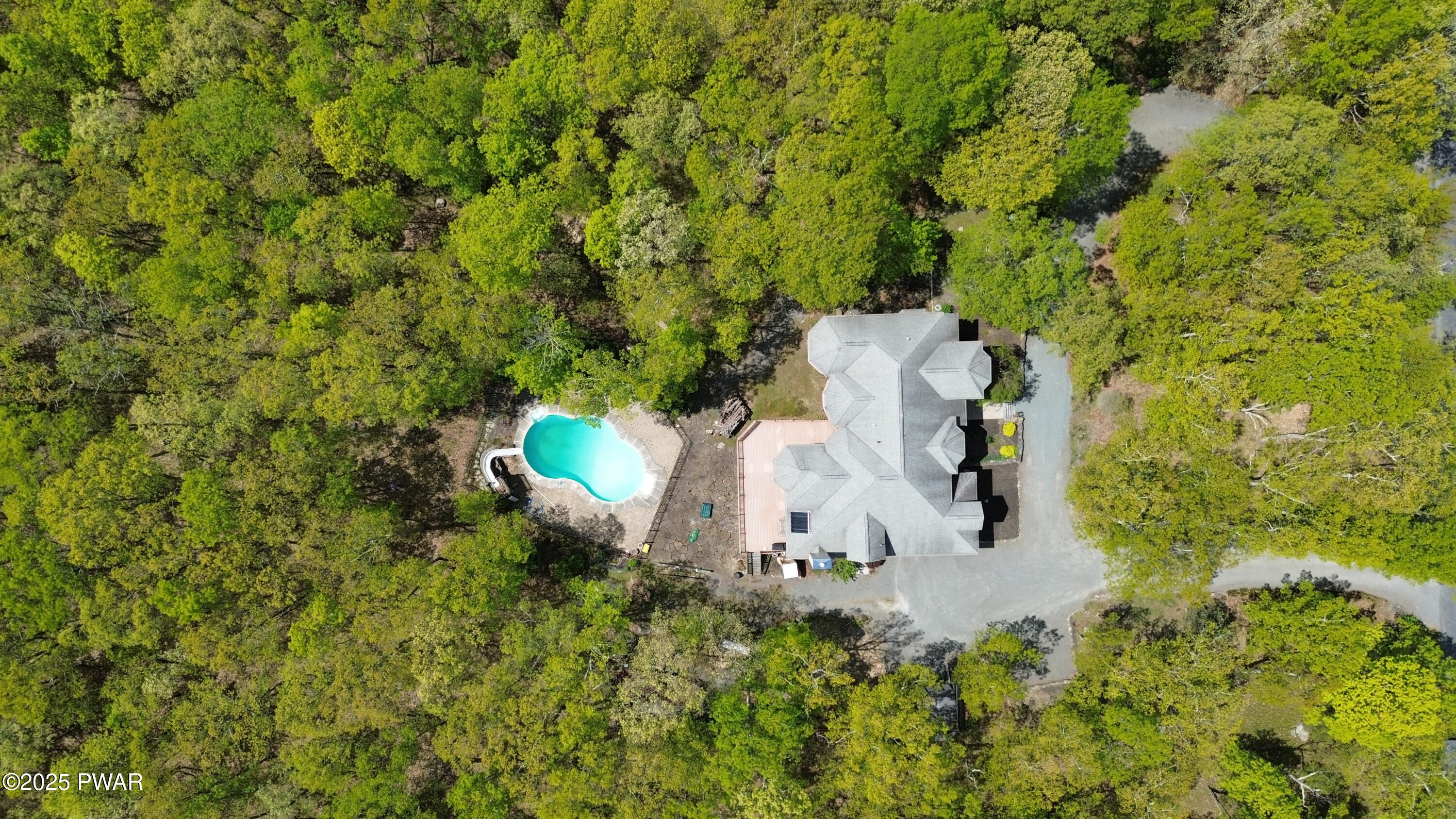 Hawley, Pennsylvania 18428, United States, 5 Bedrooms Bedrooms, ,6 BathroomsBathrooms,Residential,Active,97853