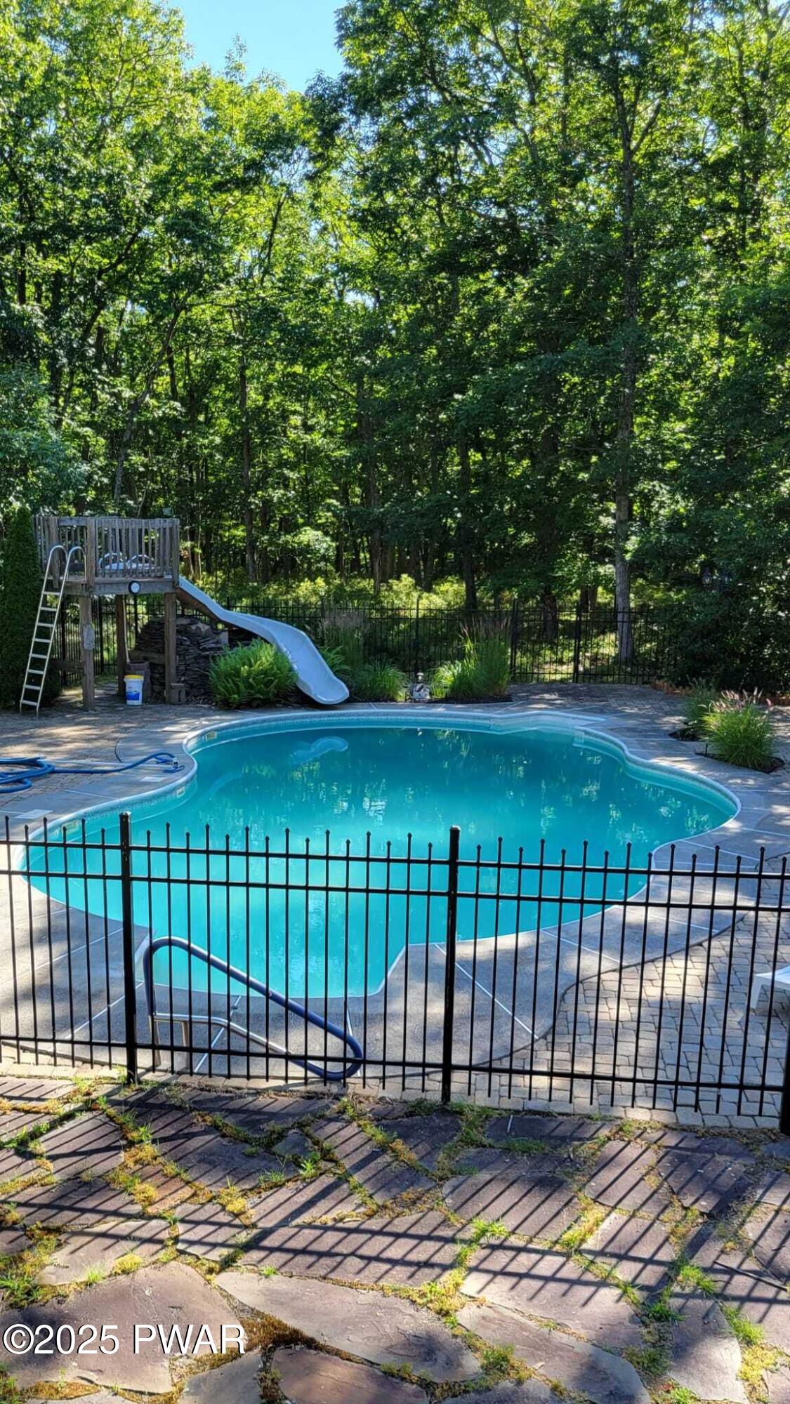 Hawley, Pennsylvania 18428, United States, 5 Bedrooms Bedrooms, ,6 BathroomsBathrooms,Residential,Active,97853