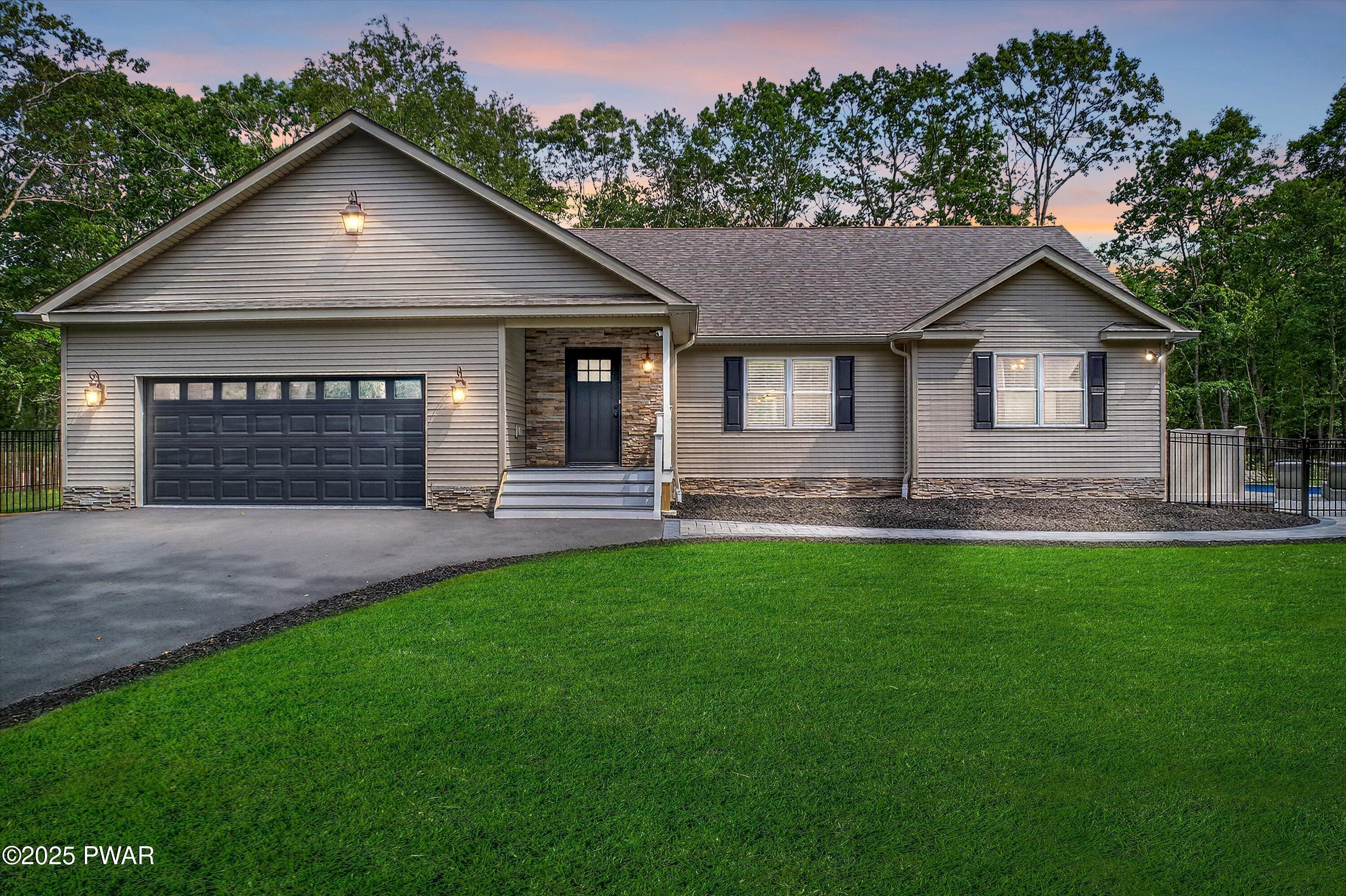 Milford, Pennsylvania 18337, United States, 3 Bedrooms Bedrooms, ,3 BathroomsBathrooms,Residential,Active,182043 Milford, Pennsylvania 18337, United States, 3 Bedrooms Bedrooms, ,3 BathroomsBathrooms,Residential,Active,182043