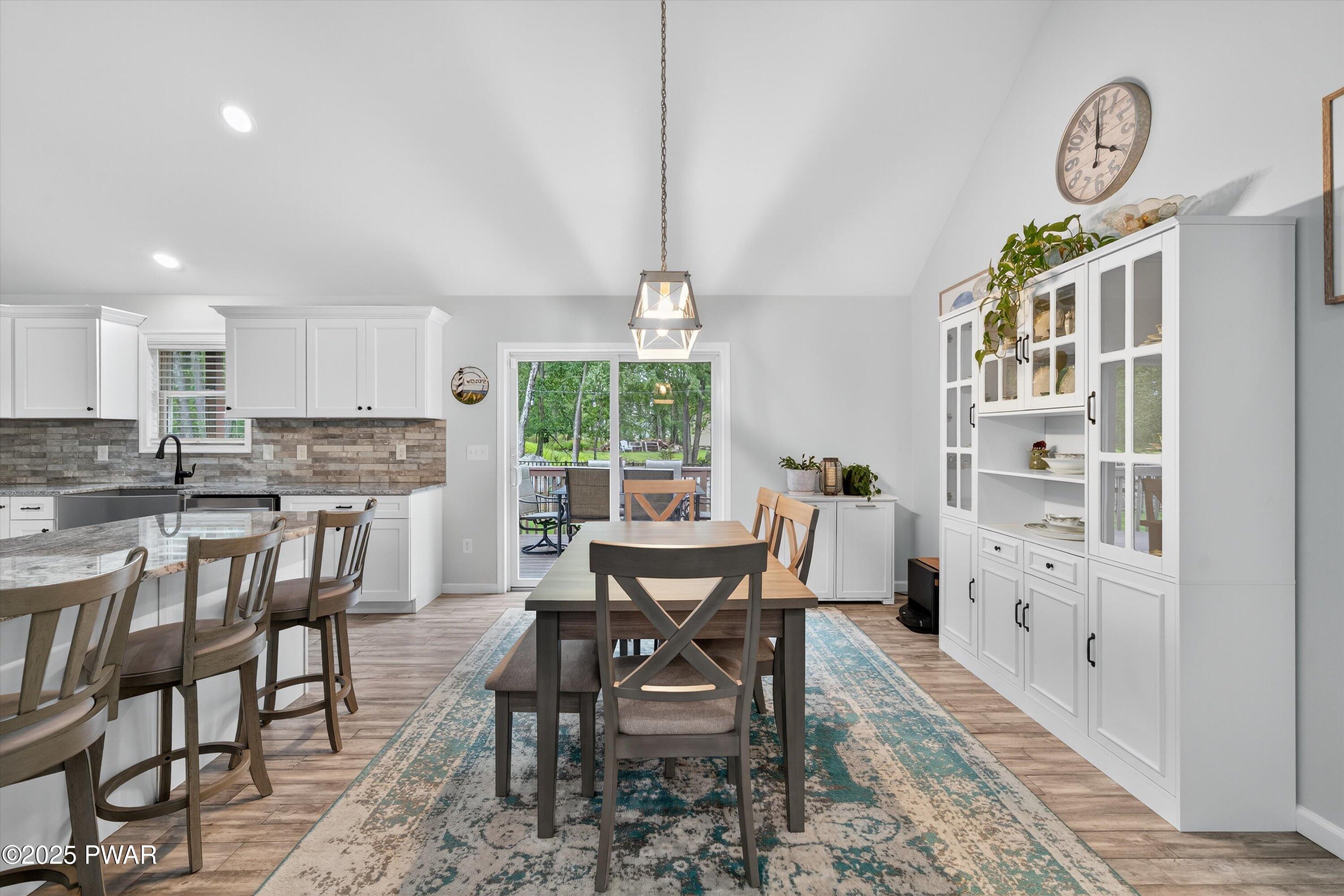 Milford, Pennsylvania 18337, United States, 3 Bedrooms Bedrooms, ,3 BathroomsBathrooms,Residential,Active,182043