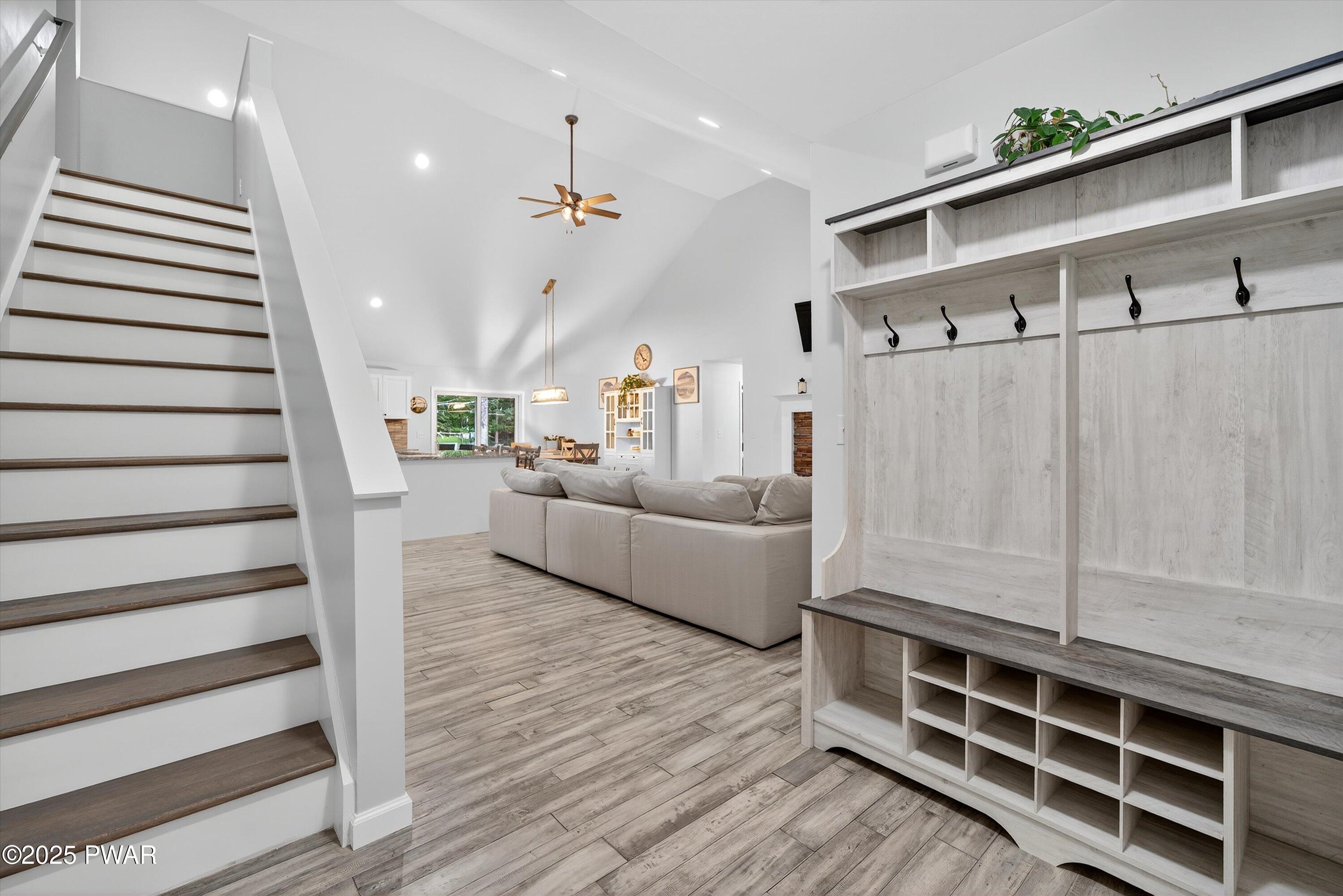 Milford, Pennsylvania 18337, United States, 3 Bedrooms Bedrooms, ,3 BathroomsBathrooms,Residential,Active,182043