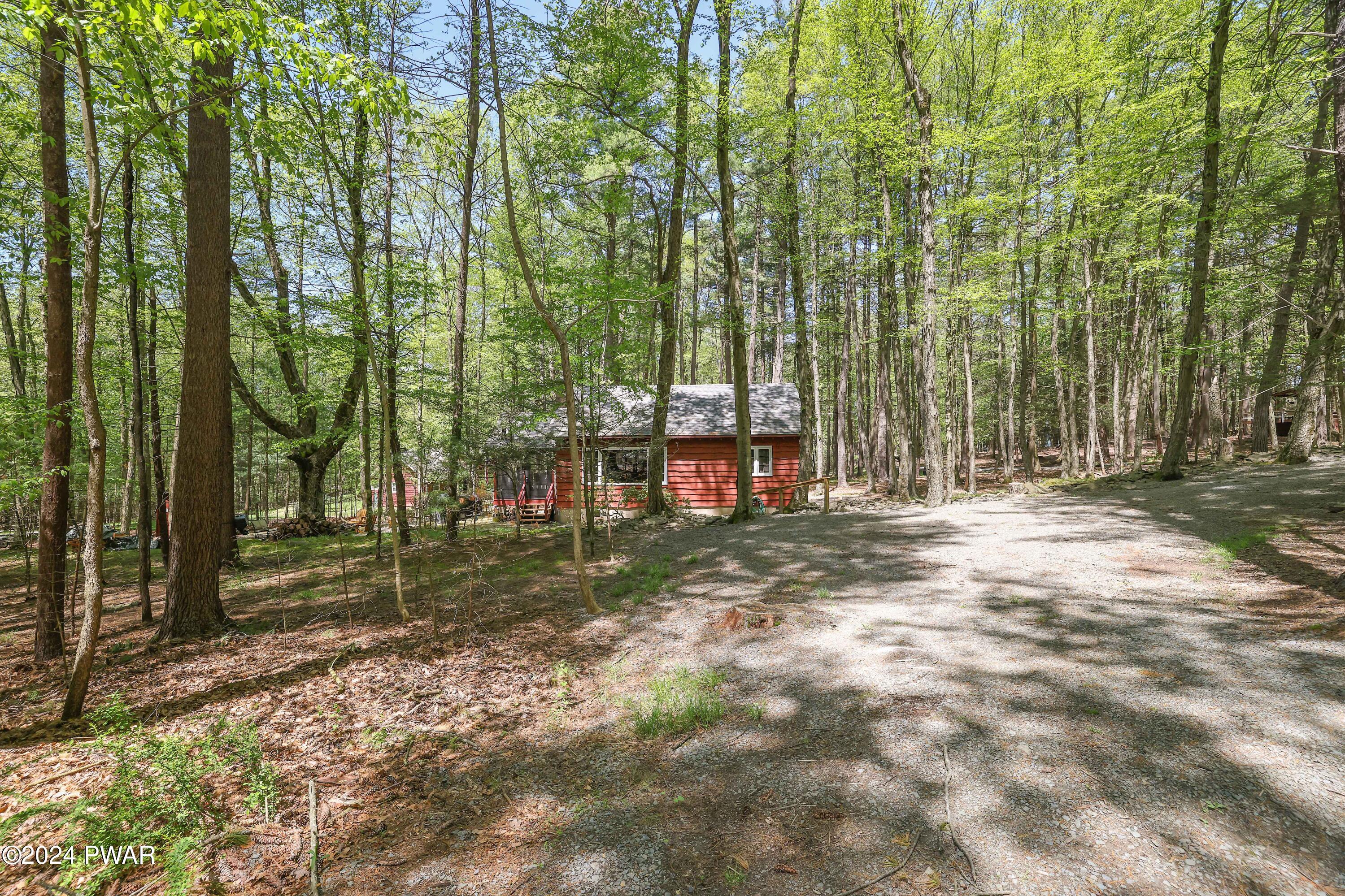 Paupack, Pennsylvania 18451, United States, 2 Bedrooms Bedrooms, ,1 BathroomBathrooms,Residential,Pending,58289