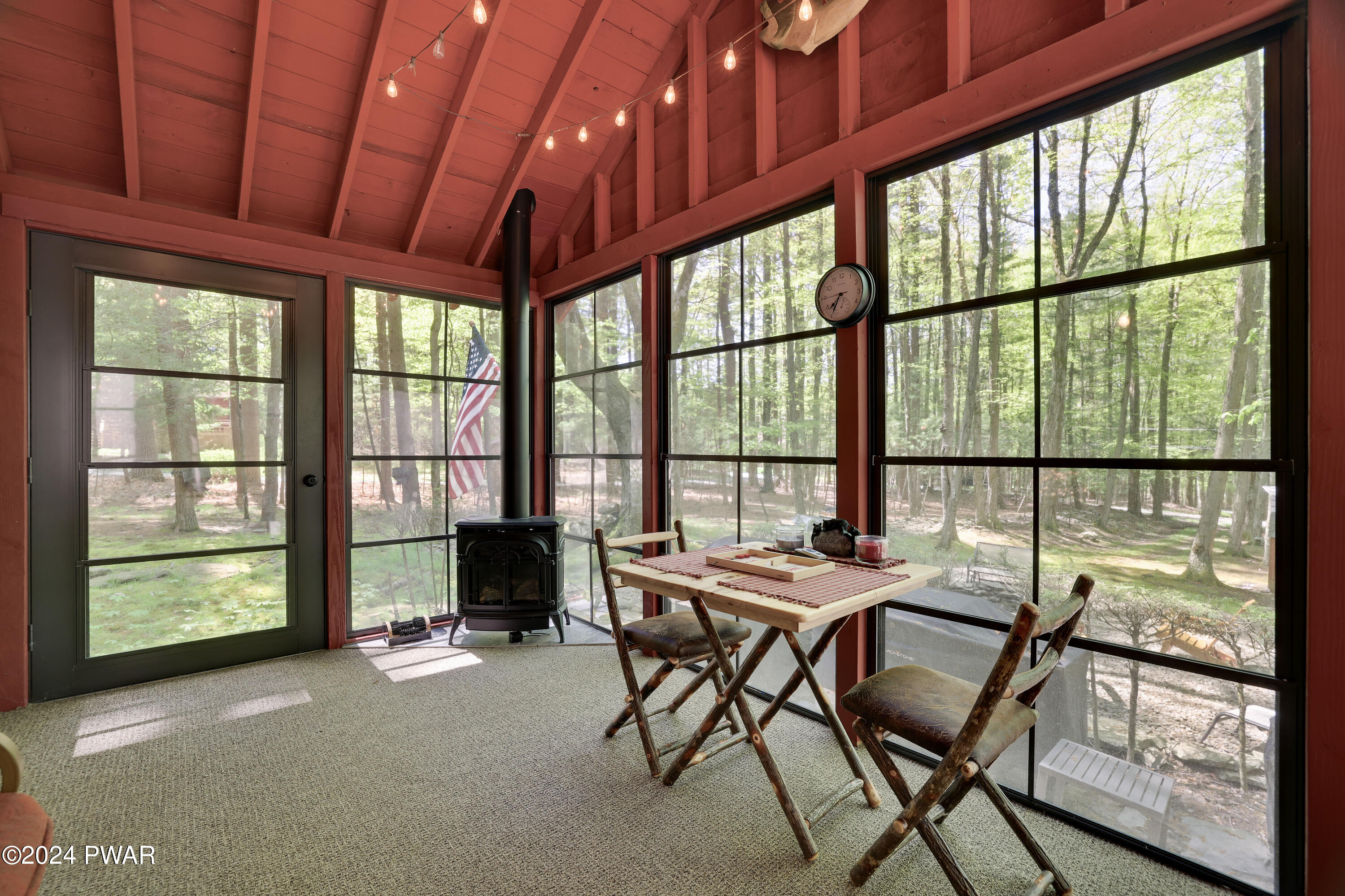 Paupack, Pennsylvania 18451, United States, 2 Bedrooms Bedrooms, ,1 BathroomBathrooms,Residential,Pending,58289