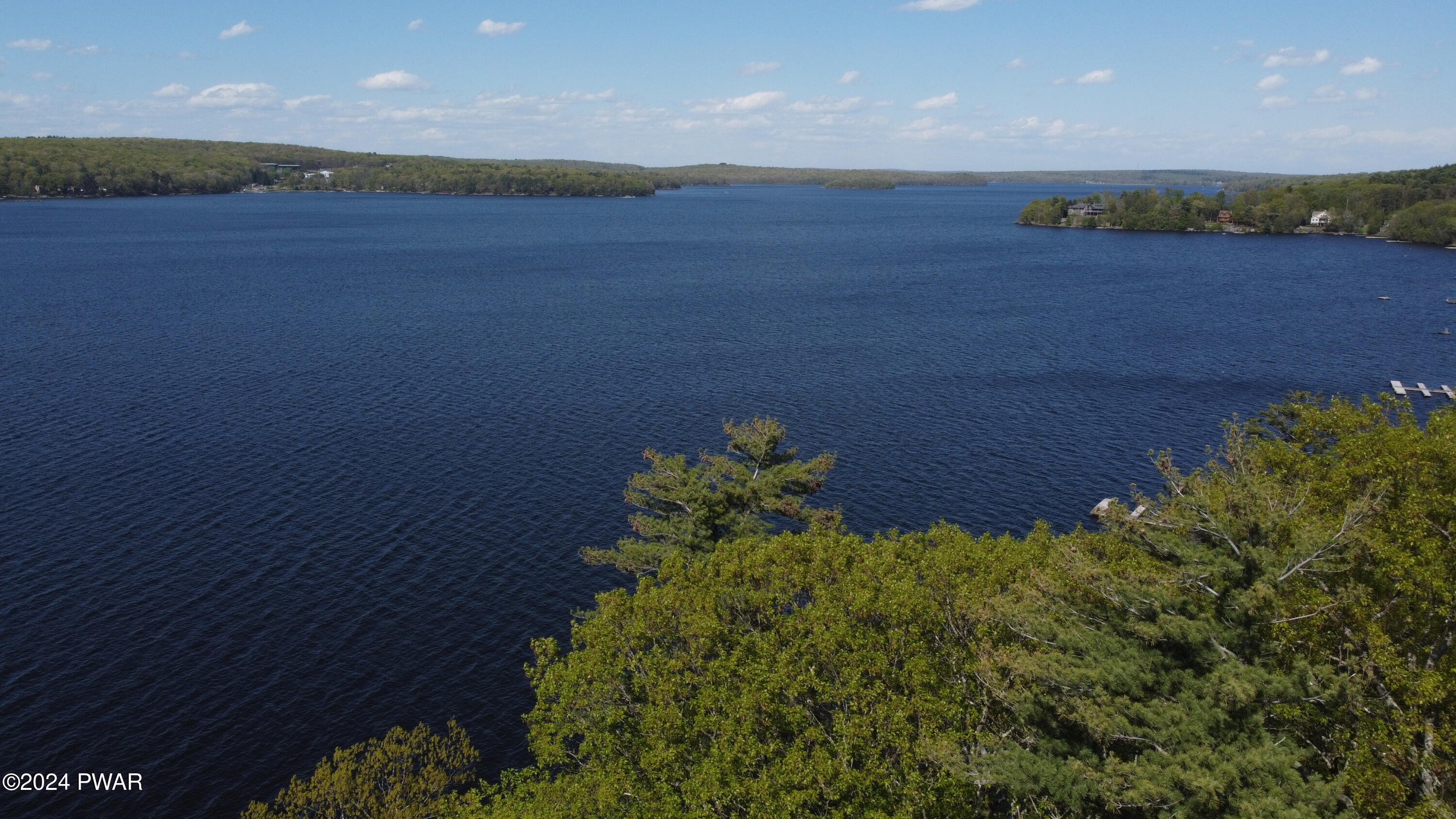 Paupack, Pennsylvania 18451, United States, 2 Bedrooms Bedrooms, ,1 BathroomBathrooms,Residential,Pending,58289