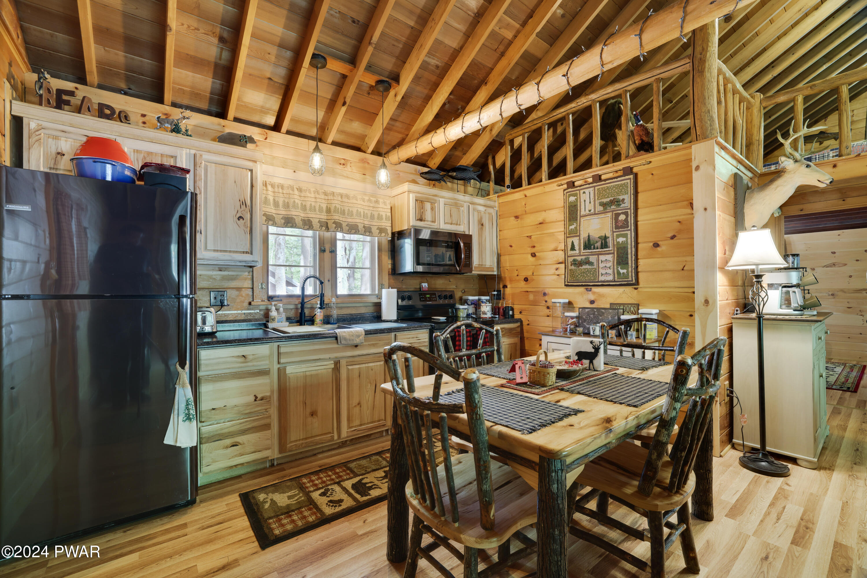 Paupack, Pennsylvania 18451, United States, 2 Bedrooms Bedrooms, ,1 BathroomBathrooms,Residential,Pending,58289