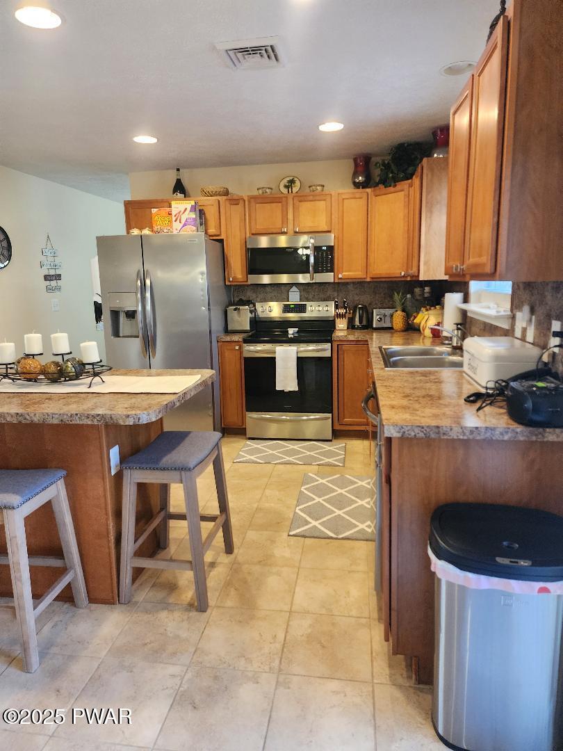 814 Clearview Drive, Long Pond, Pennsylvania image 4