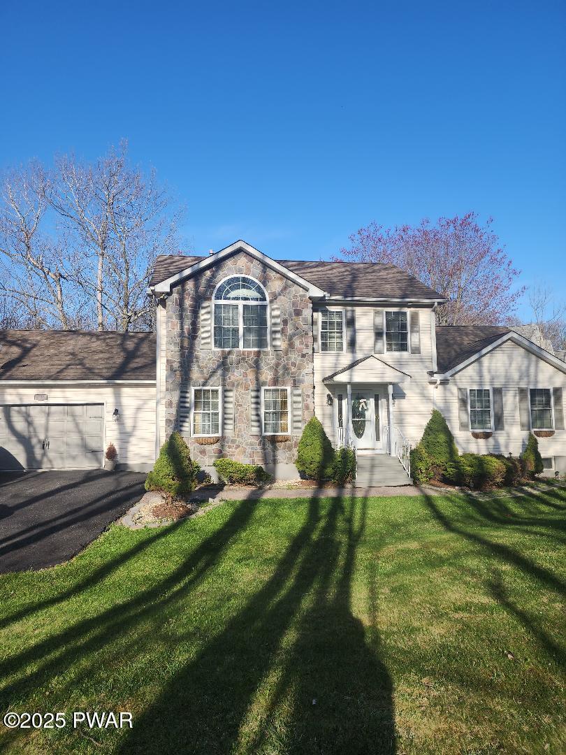 814 Clearview Drive, Long Pond, Pennsylvania image 2