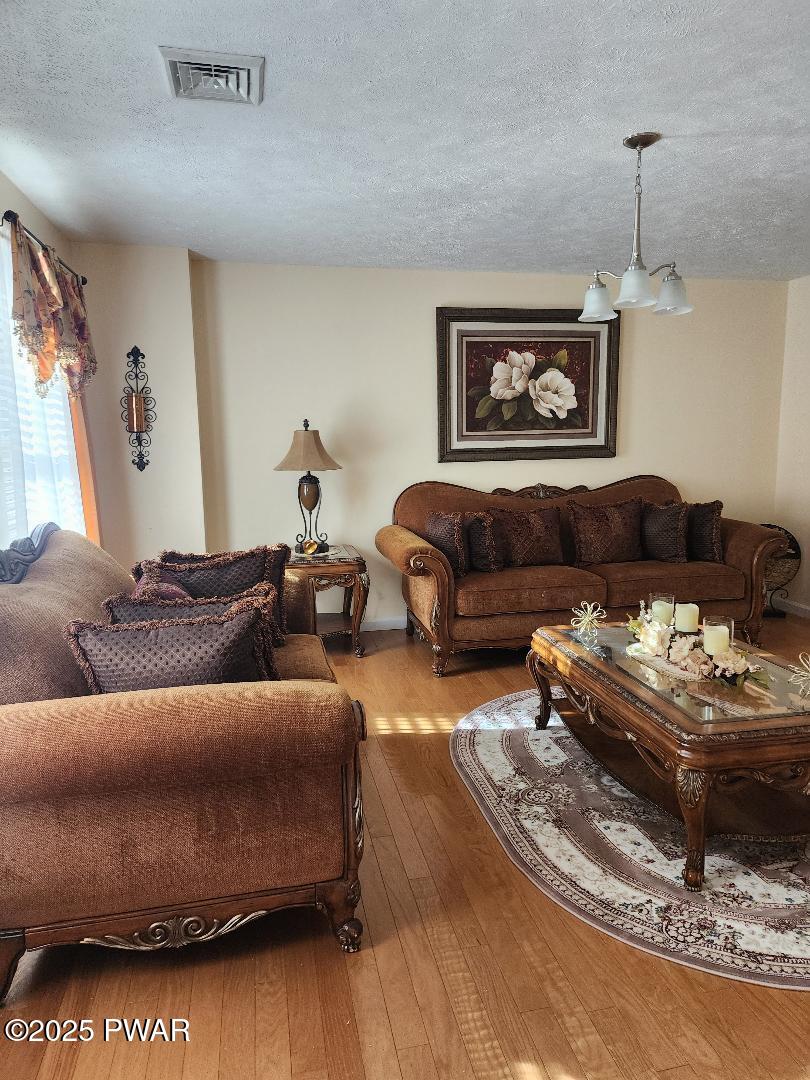 814 Clearview Drive, Long Pond, Pennsylvania image 10
