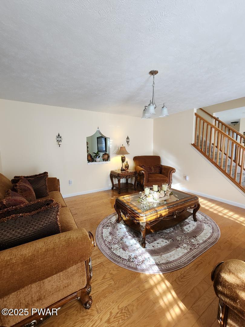 814 Clearview Drive, Long Pond, Pennsylvania image 9