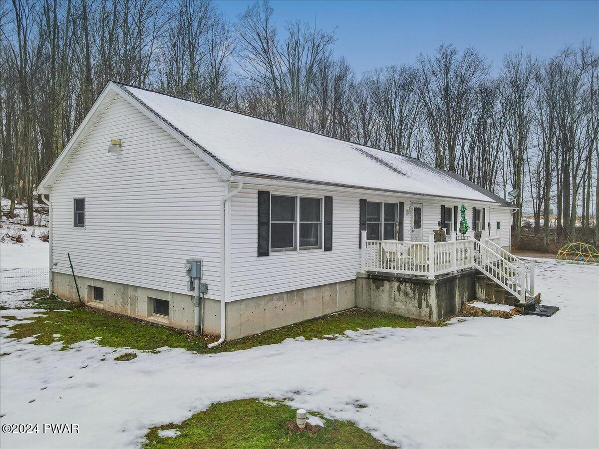 44 Vandine Road, Beach Lake, Pennsylvania image 1