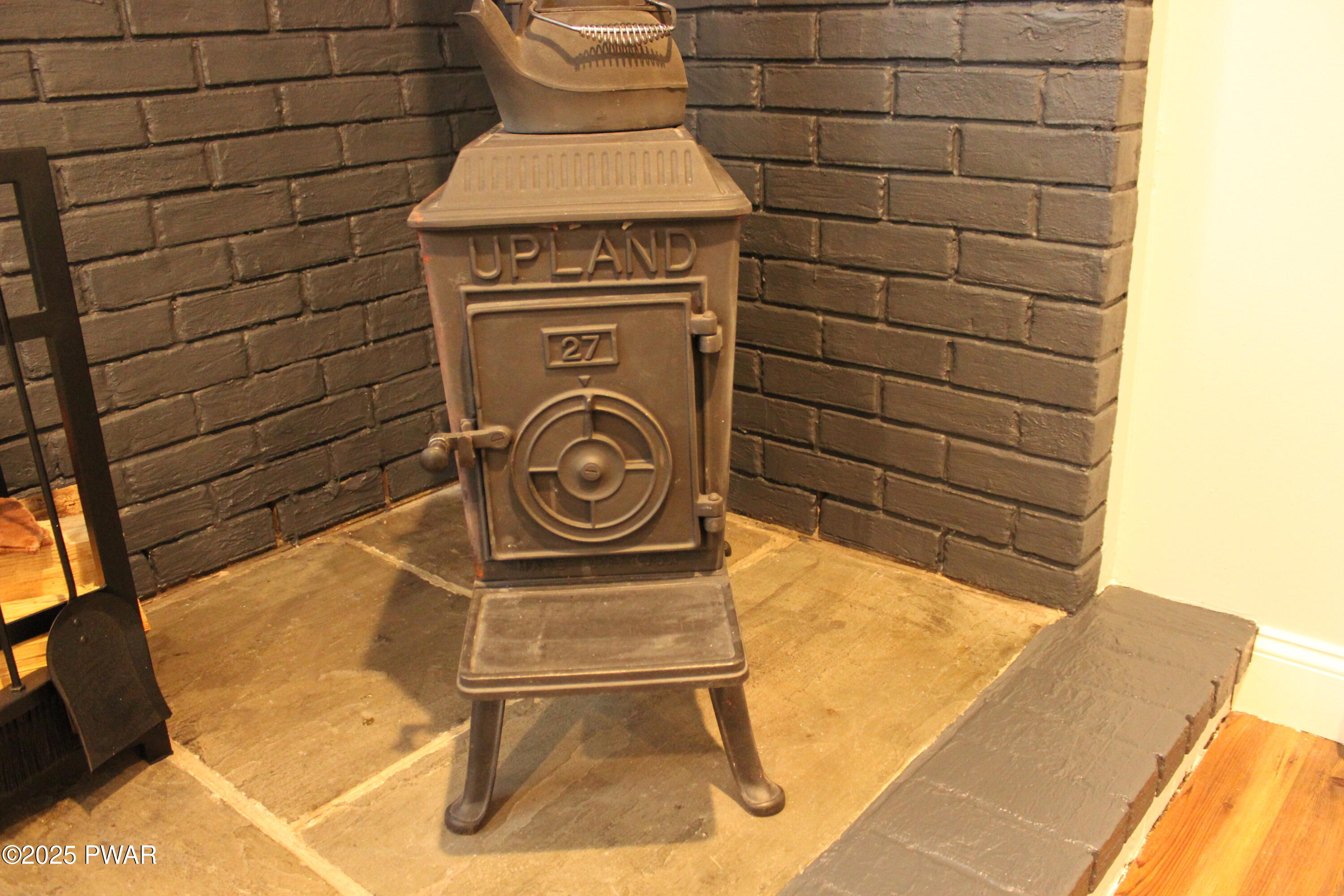 Lords Valley, Pennsylvania 18428, United States, 3 Bedrooms Bedrooms, ,2 BathroomsBathrooms,Residential,Pending,180546