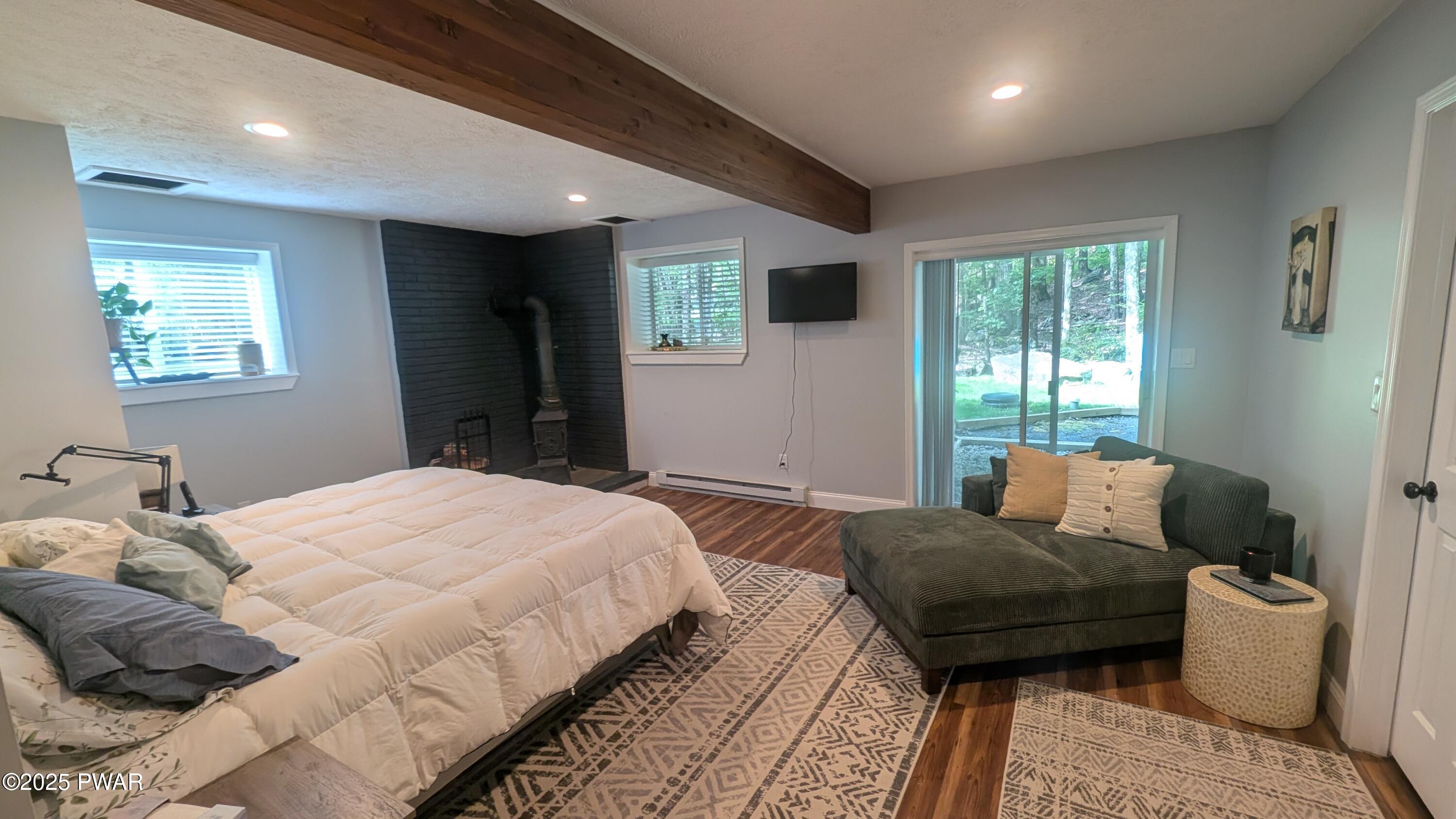 Lords Valley, Pennsylvania 18428, United States, 3 Bedrooms Bedrooms, ,2 BathroomsBathrooms,Residential,Pending,180546