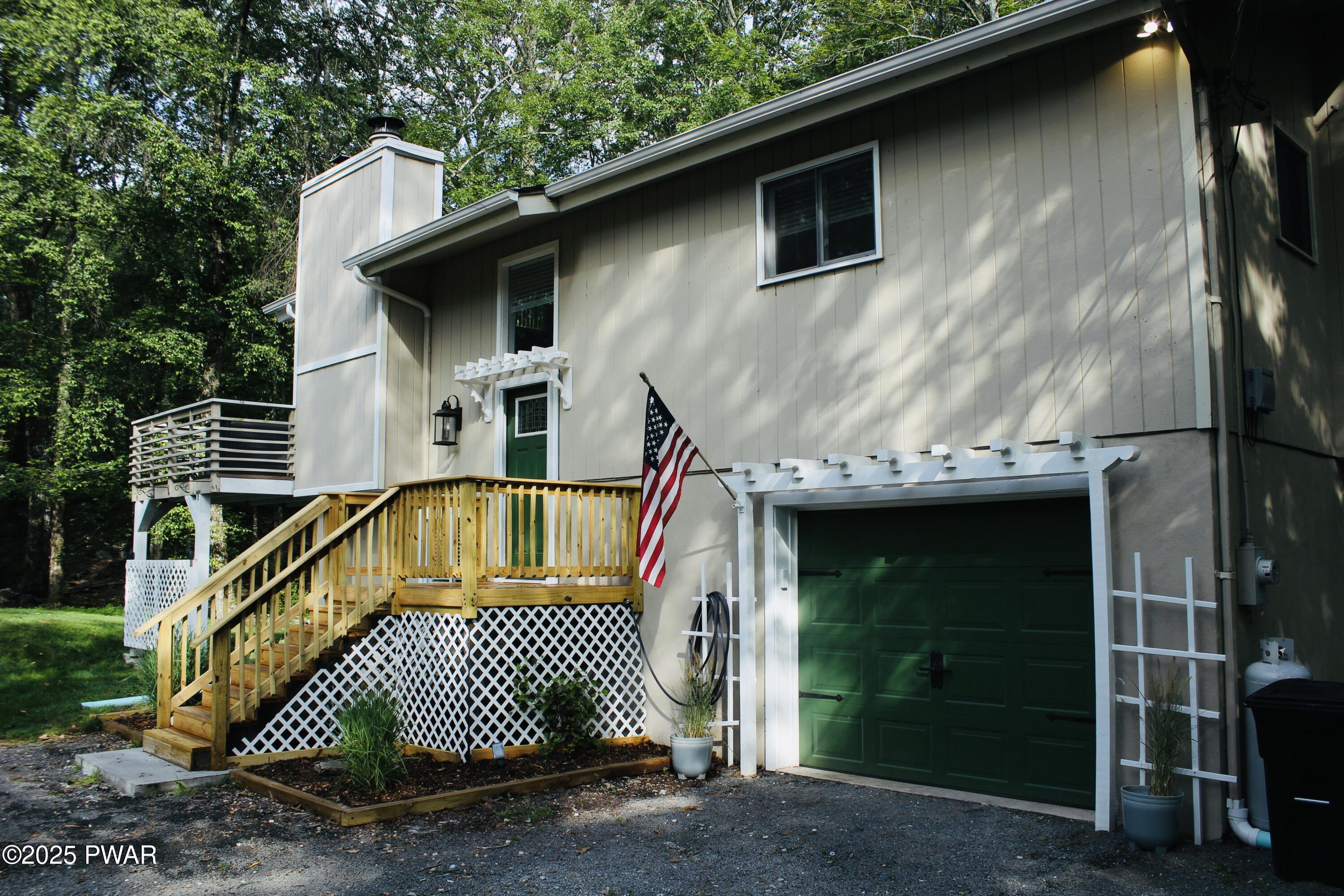 Lords Valley, Pennsylvania 18428, United States, 3 Bedrooms Bedrooms, ,2 BathroomsBathrooms,Residential,Pending,180546