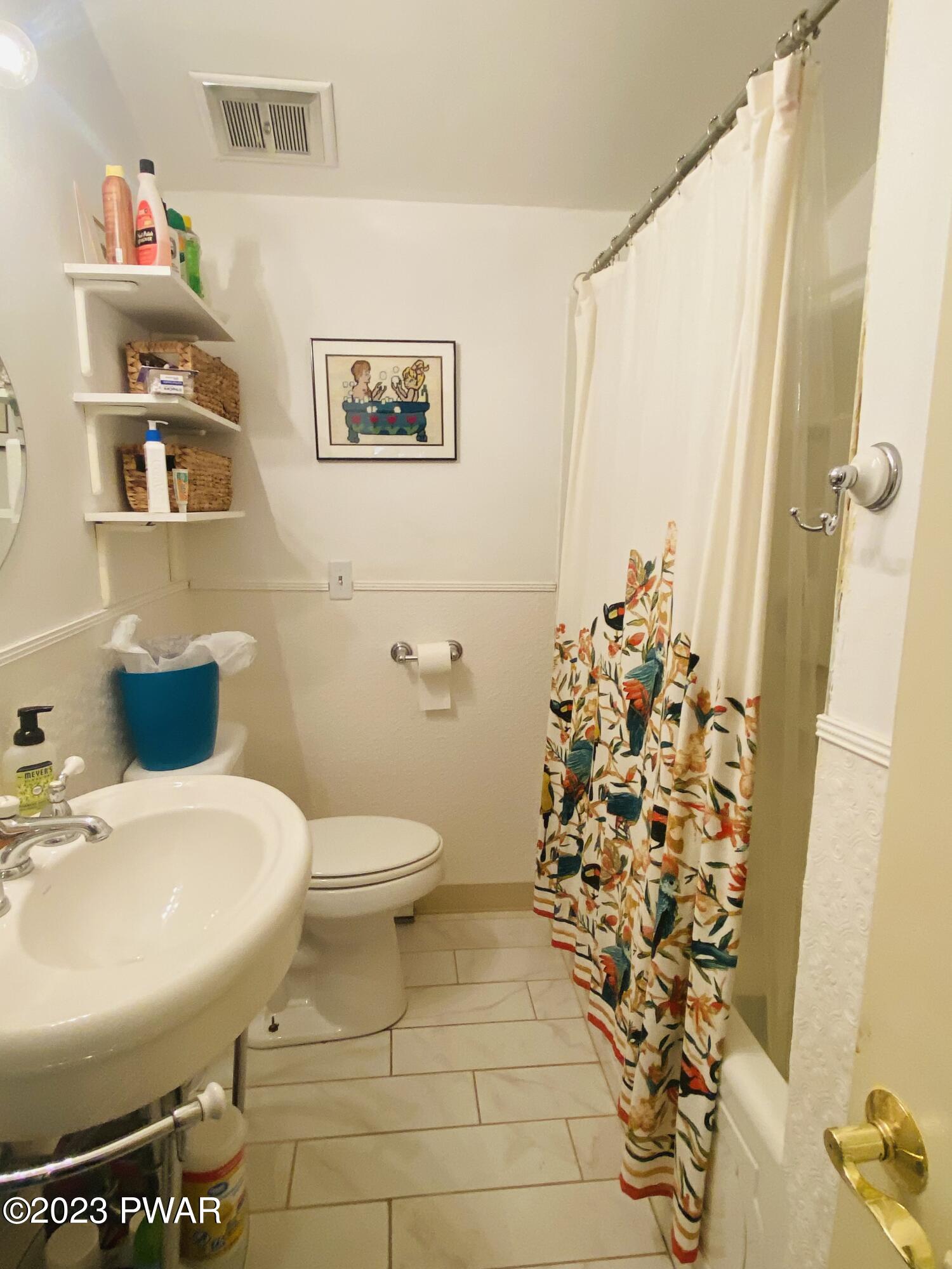 Lords Valley, Pennsylvania 18428, United States, 3 Bedrooms Bedrooms, ,2 BathroomsBathrooms,Residential,Pending,68682