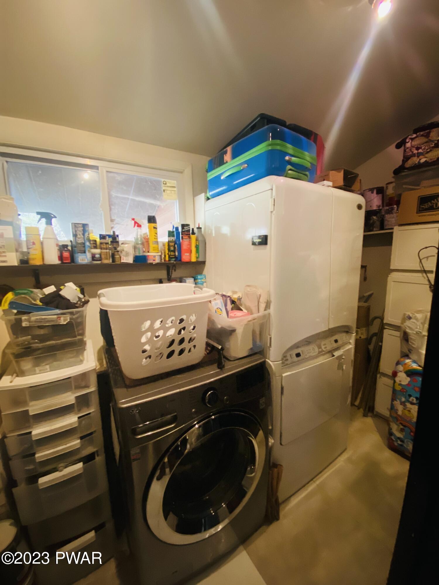 Lords Valley, Pennsylvania 18428, United States, 3 Bedrooms Bedrooms, ,2 BathroomsBathrooms,Residential,Pending,68682