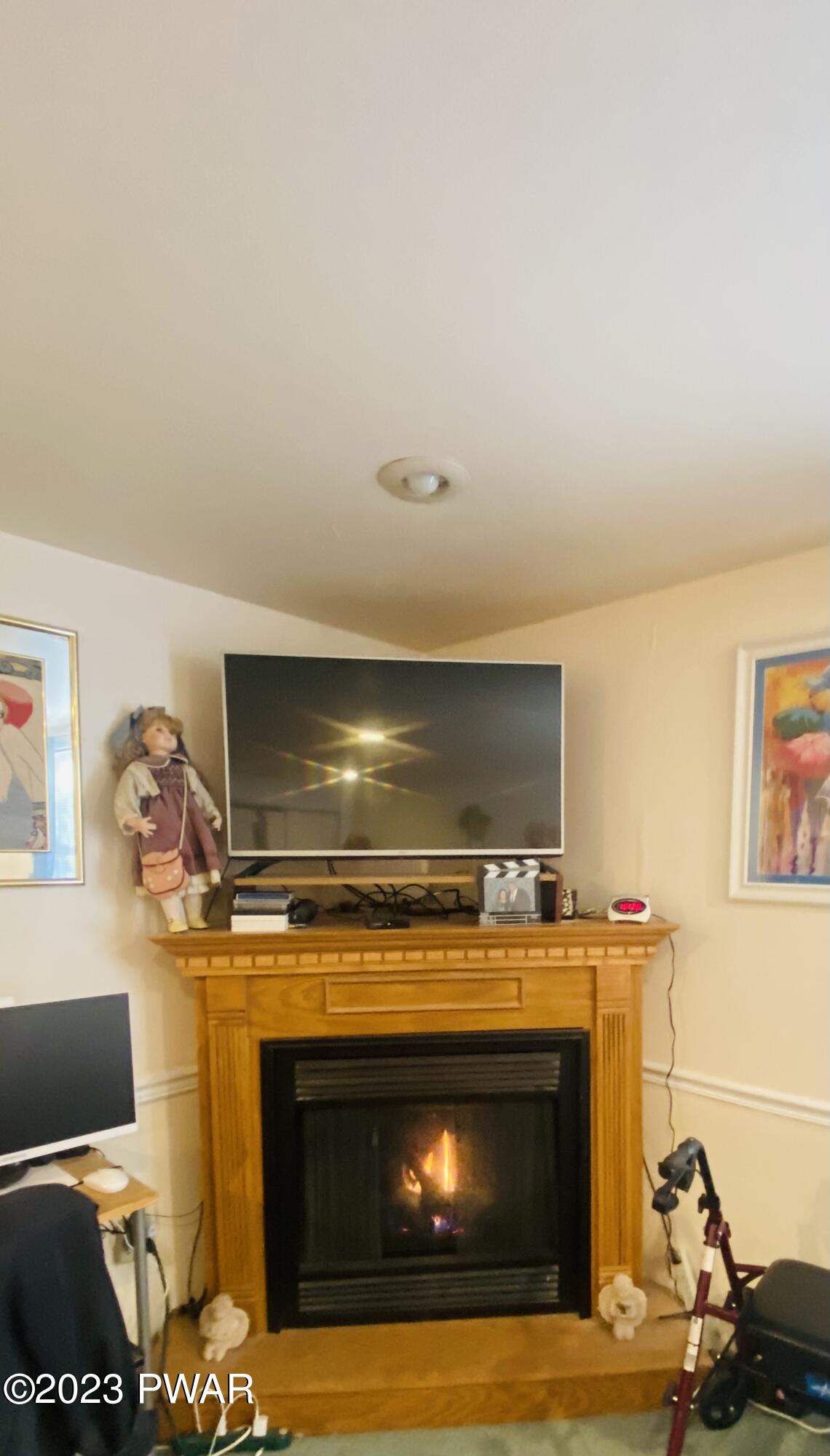 Lords Valley, Pennsylvania 18428, United States, 3 Bedrooms Bedrooms, ,2 BathroomsBathrooms,Residential,Pending,68682